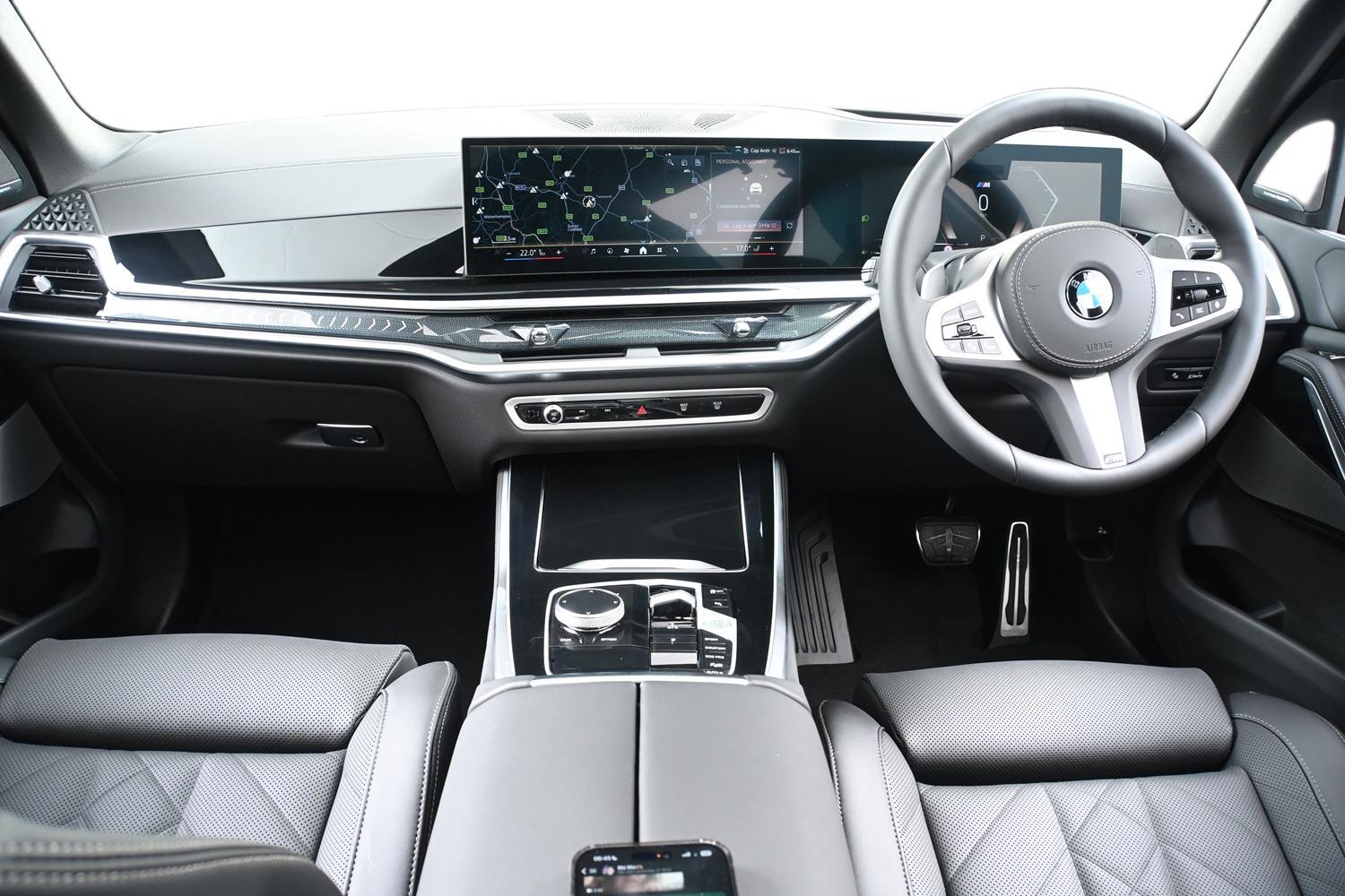 BMW X5 view 4