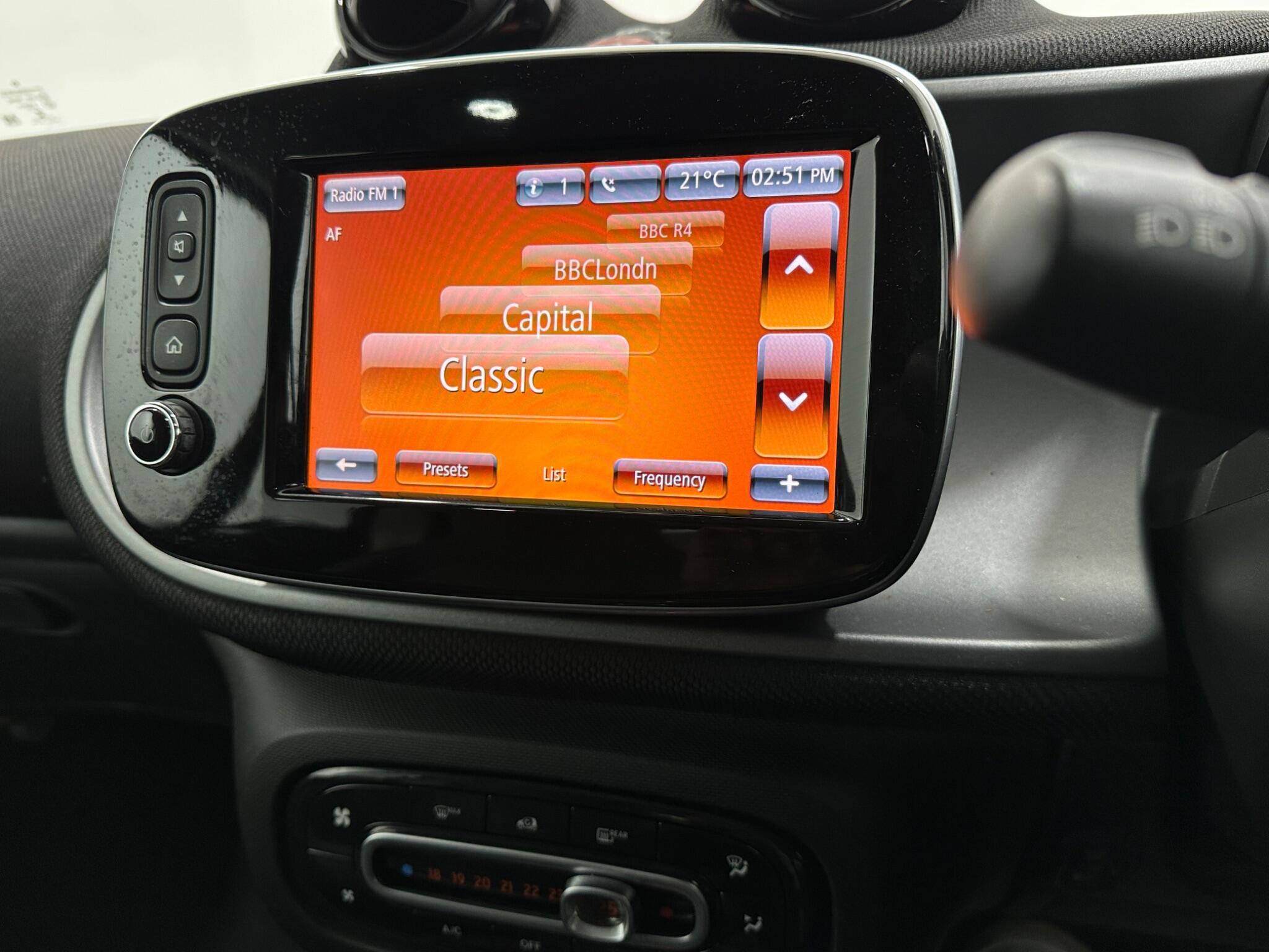 Smart Fortwo view 21