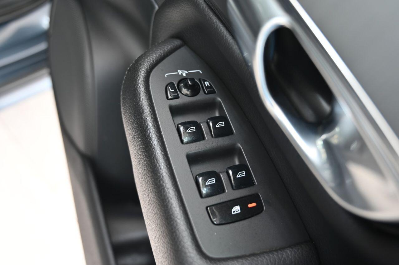 Volvo XC90 view 41