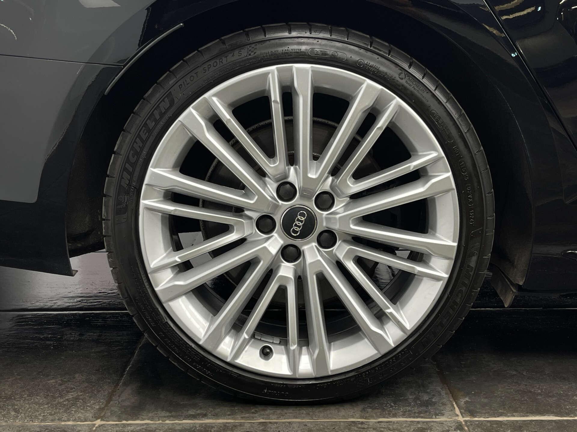 Audi S4 view 31