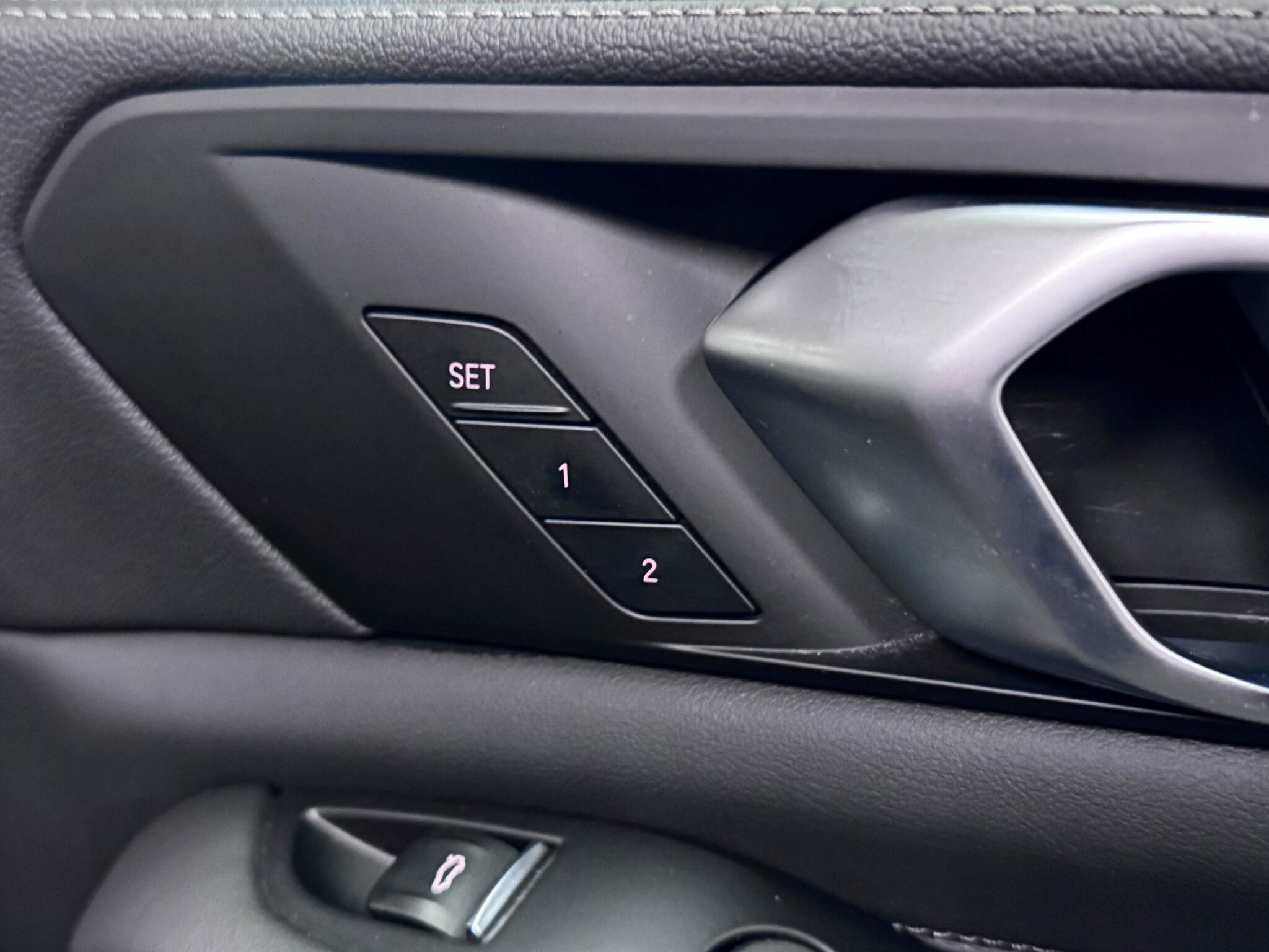 BMW X5 view 19