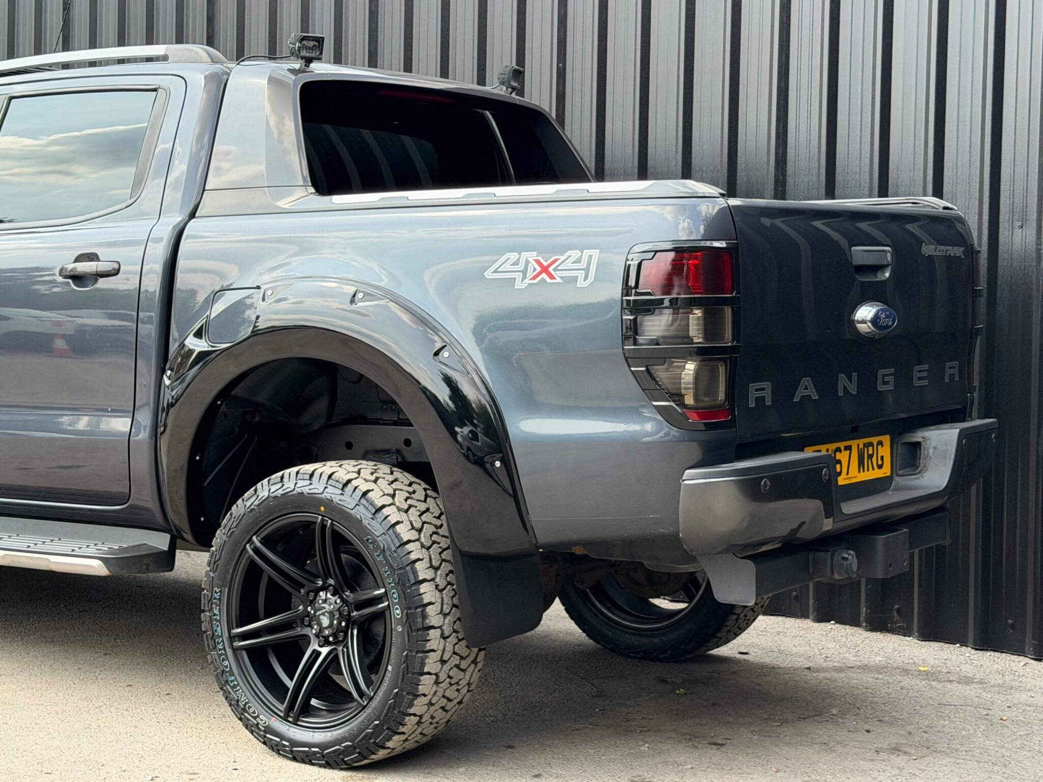 Ford Ranger view 9