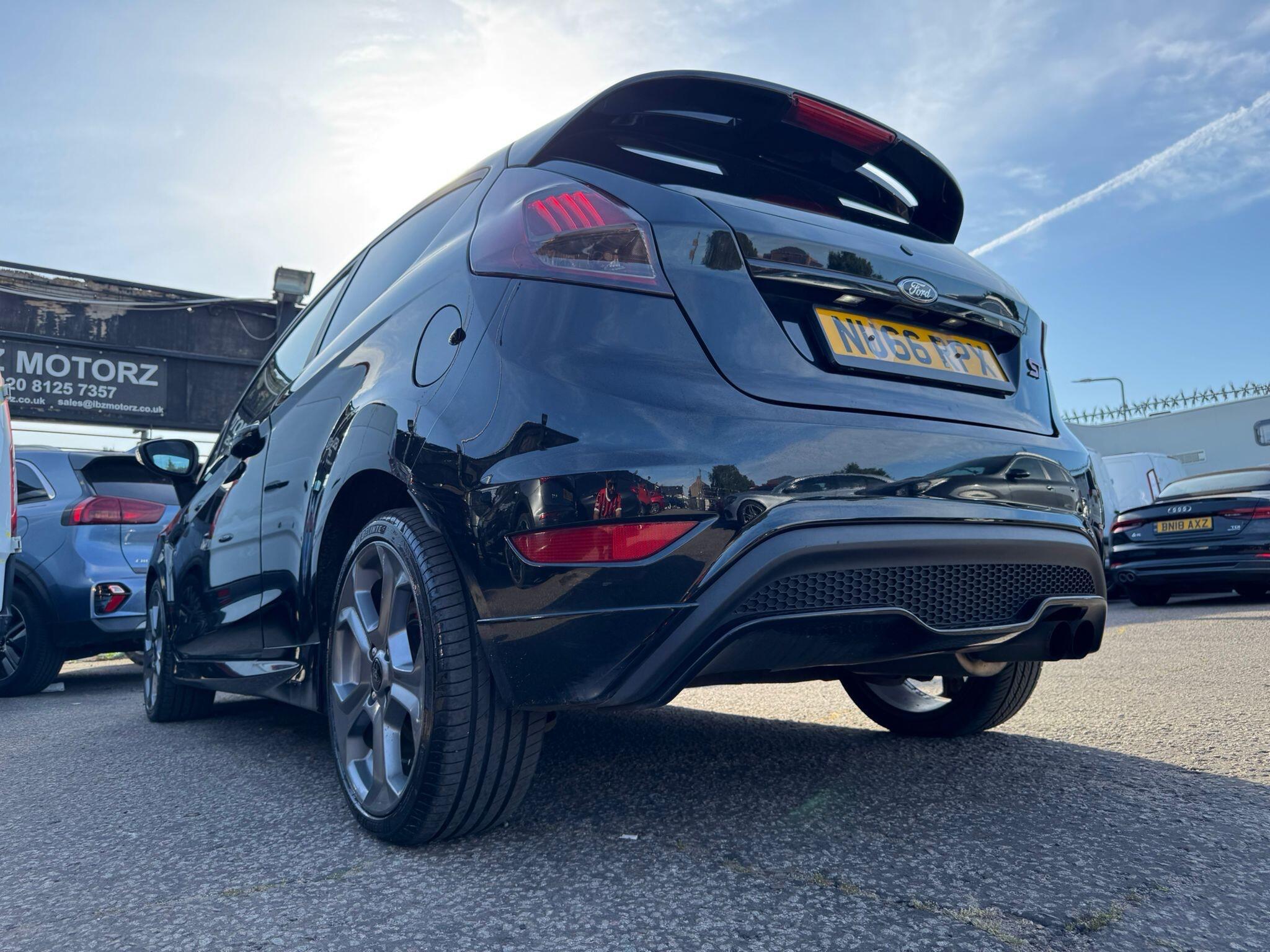 Ford Fiesta view 20
