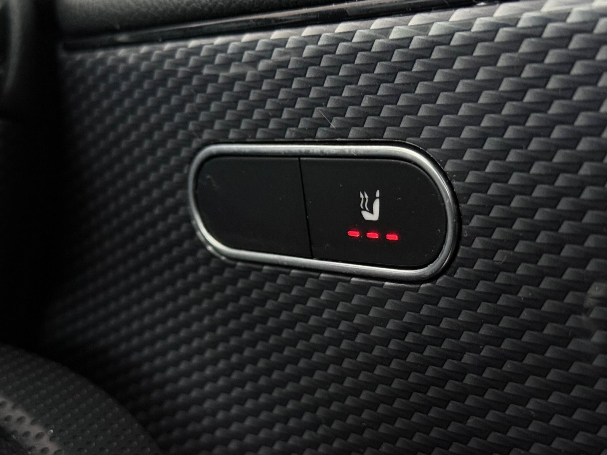 Mercedes-Benz A-Class view 21