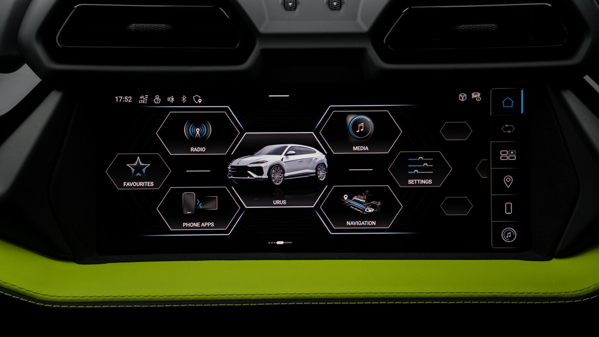 Lamborghini Urus view 28