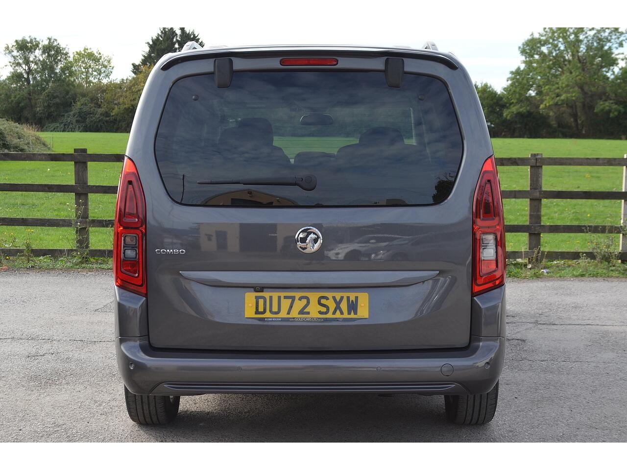 Vauxhall Combo Life view 8
