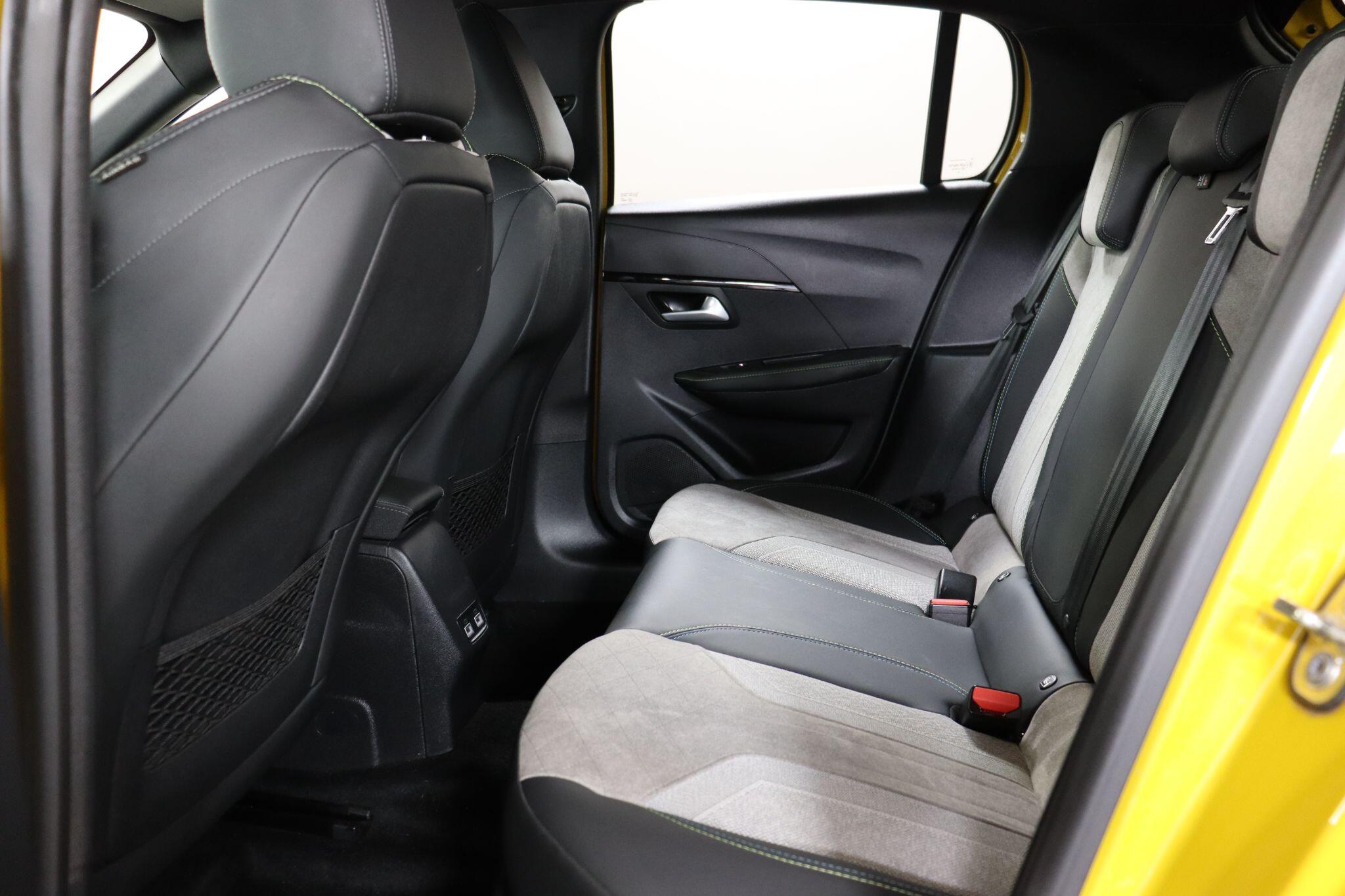 Peugeot E-208 view 44