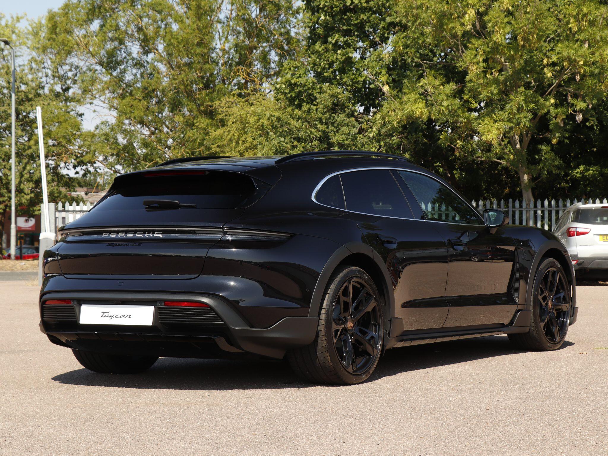 Porsche Taycan view 37