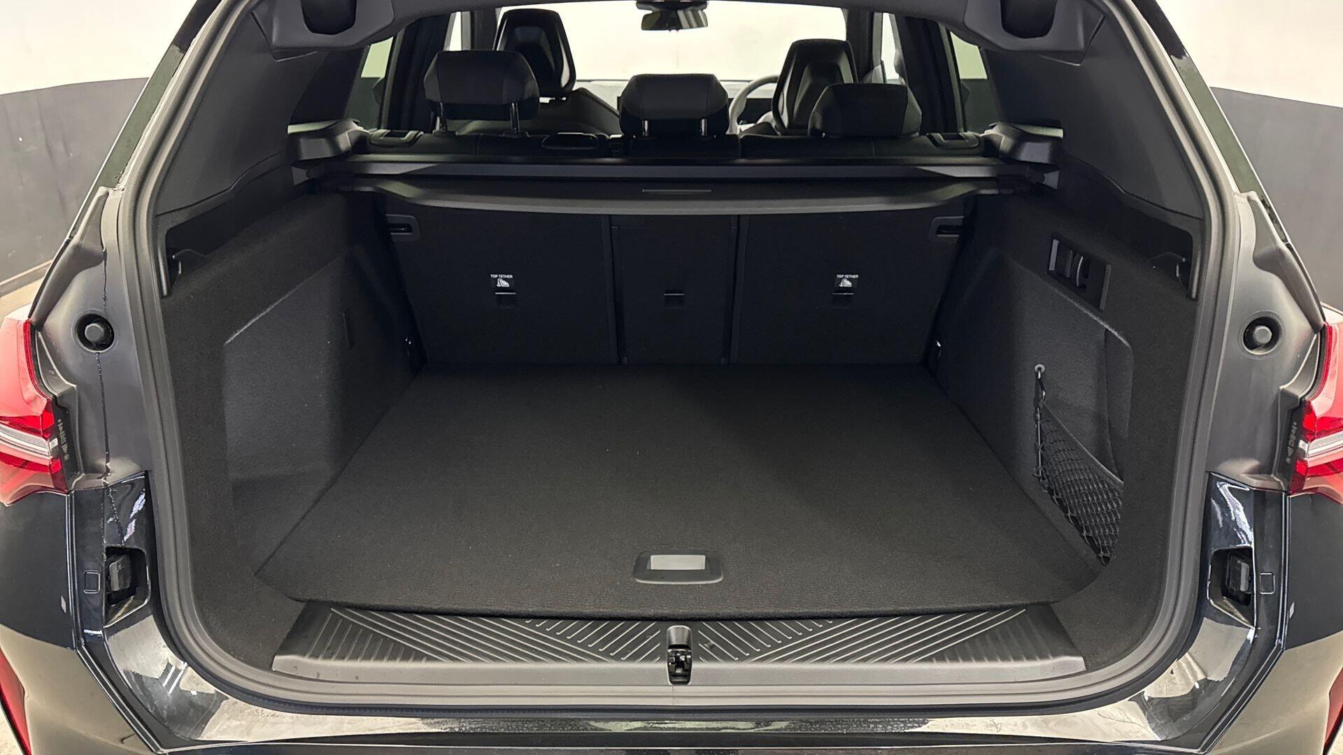 BMW X3 view 13
