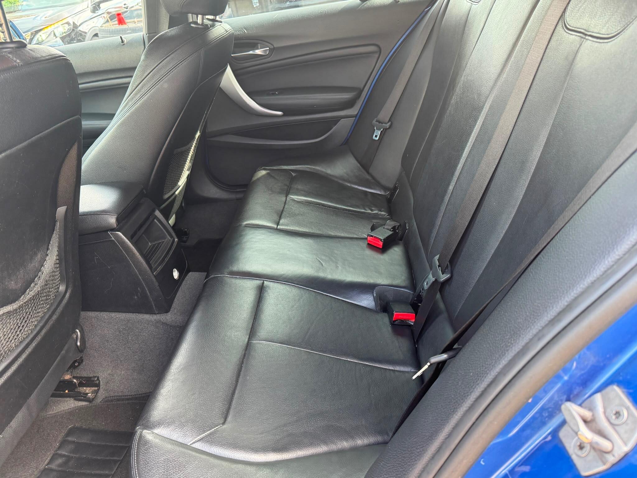 BMW 1 Series view 17