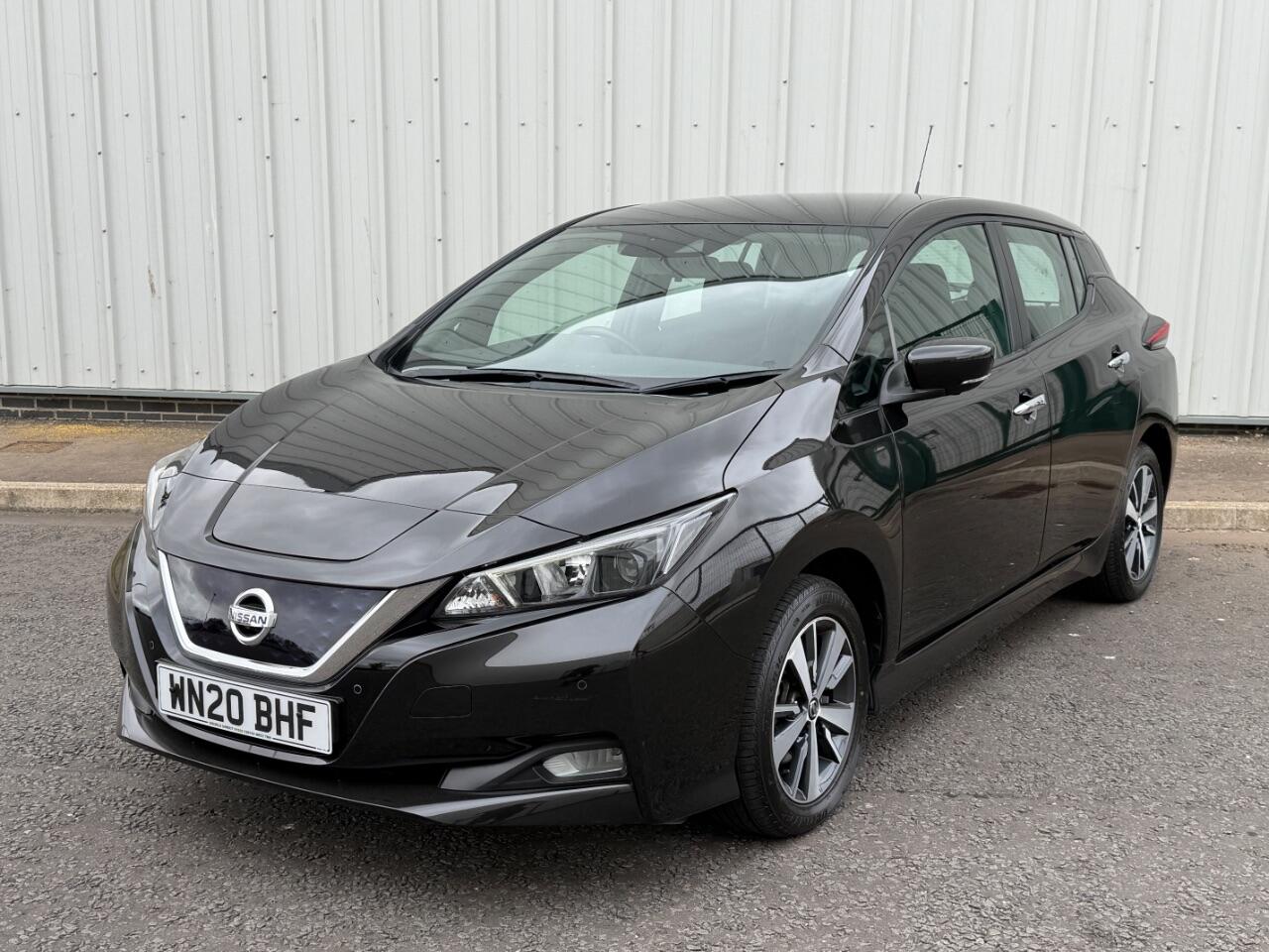 Nissan Leaf view 5