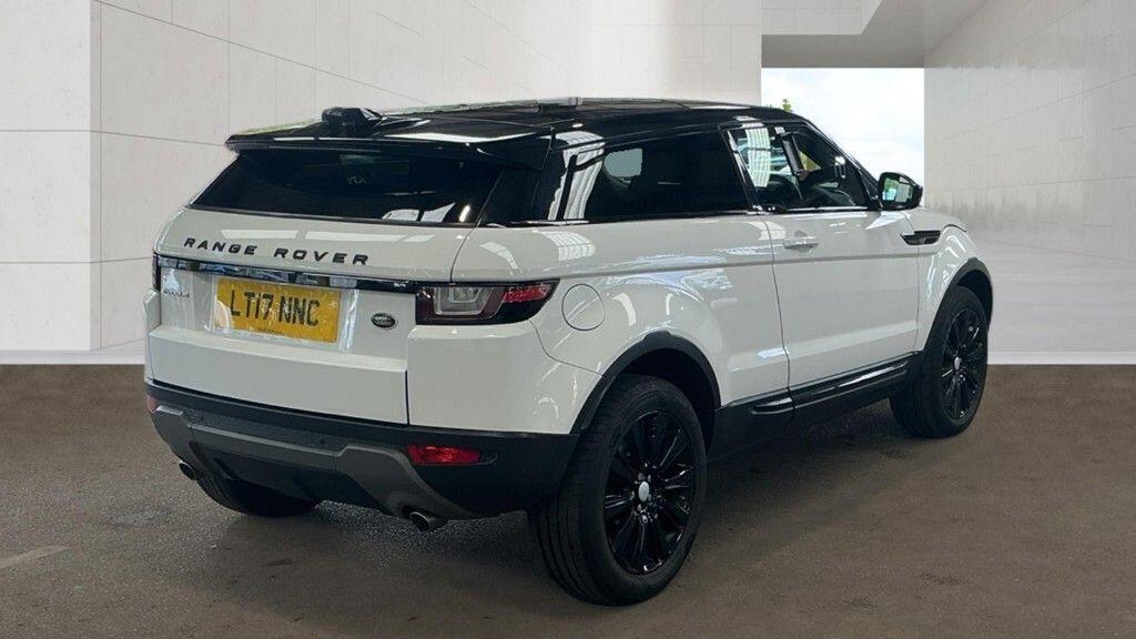 Land Rover Range Rover Evoque view 2