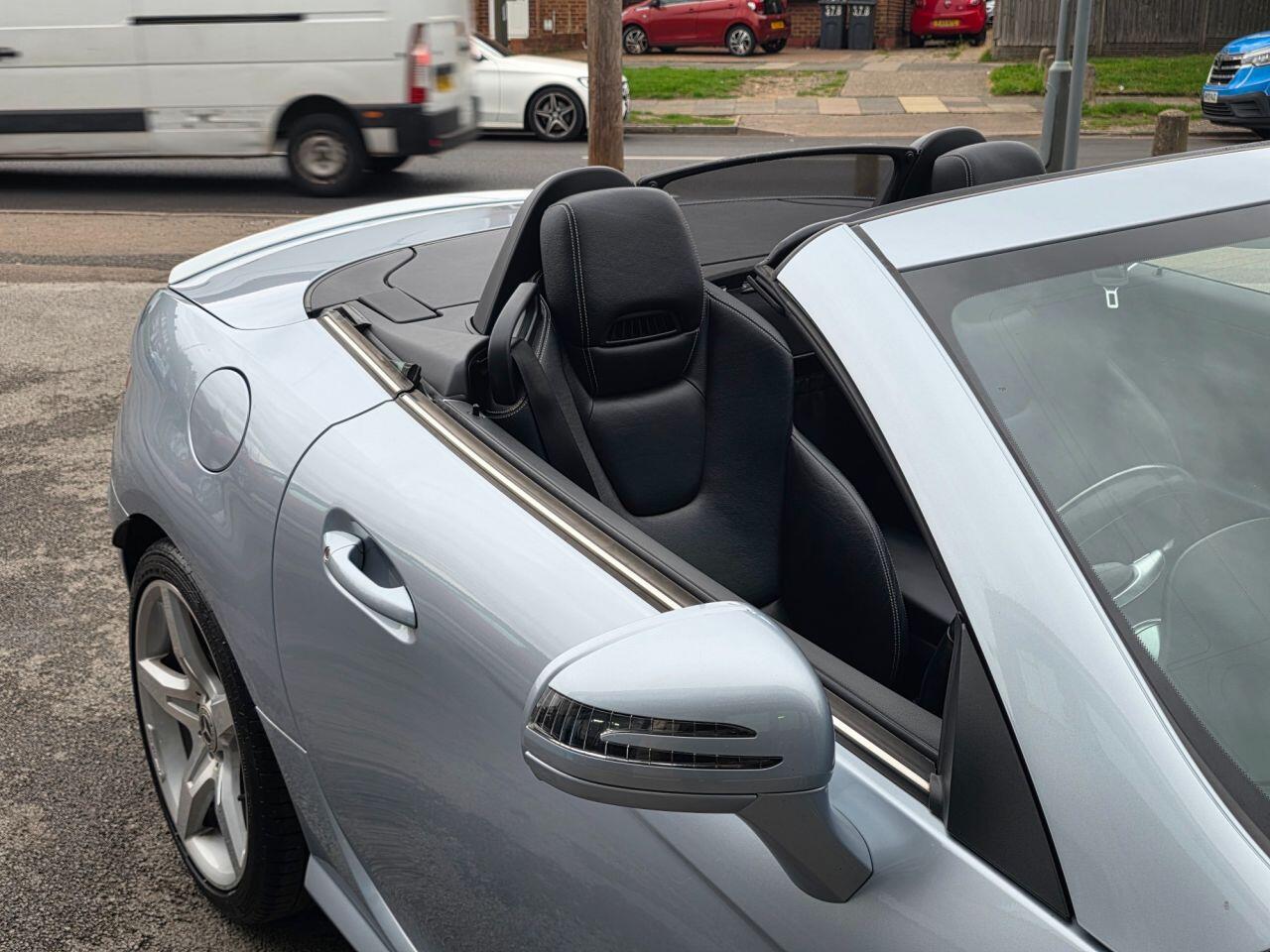 Mercedes-Benz SLK view 33