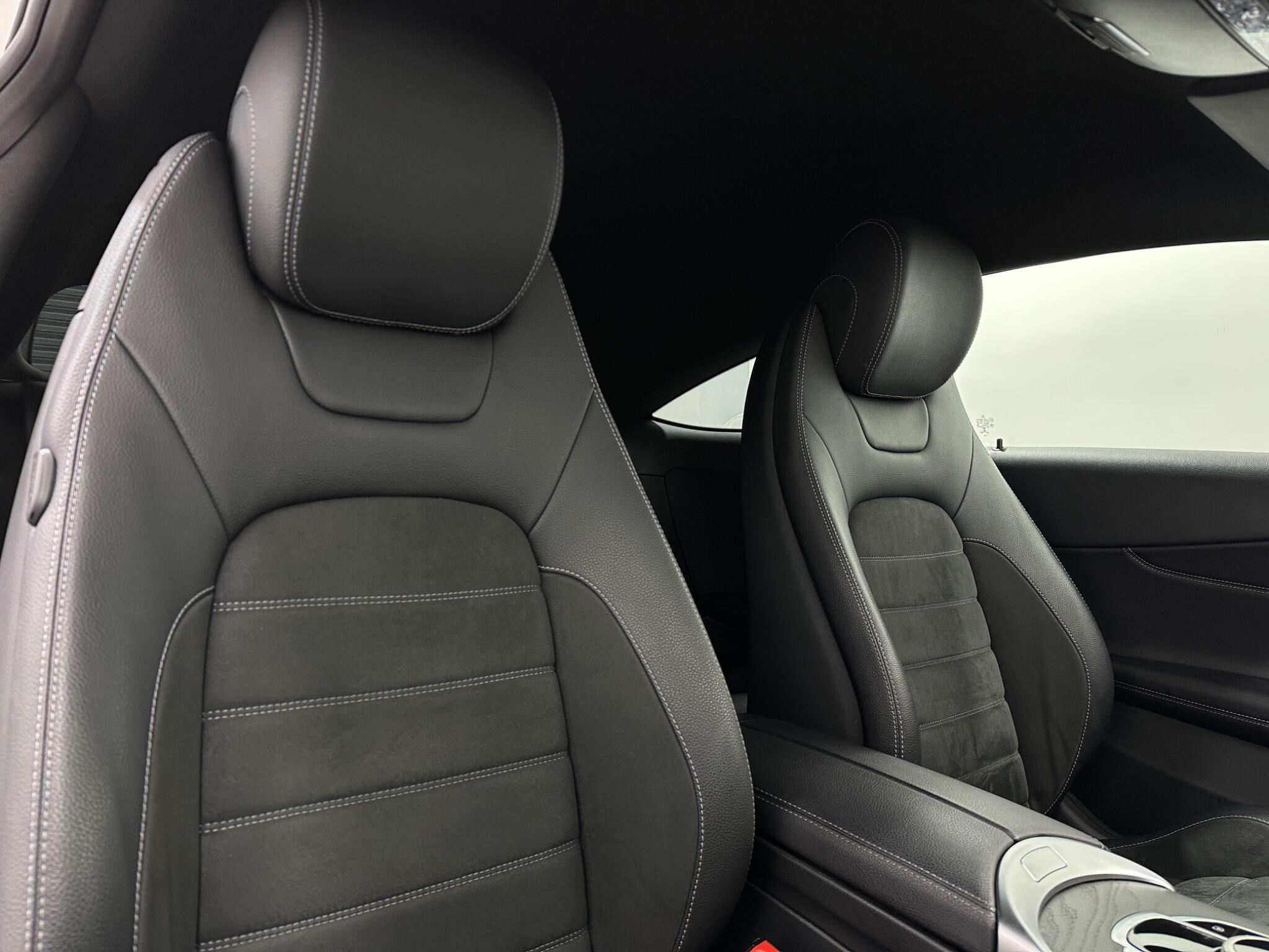 Mercedes-Benz C-Class view 34