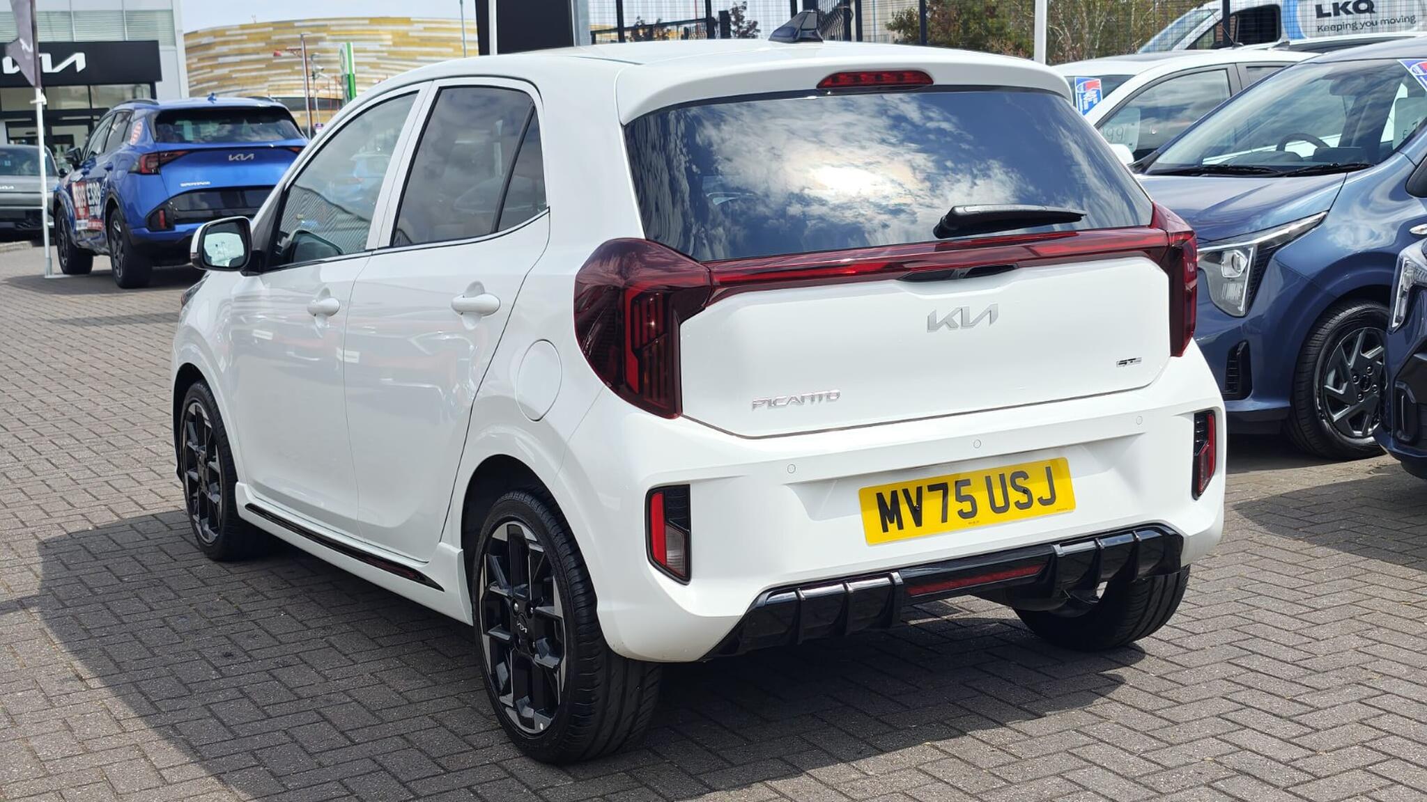 Kia Picanto view 8