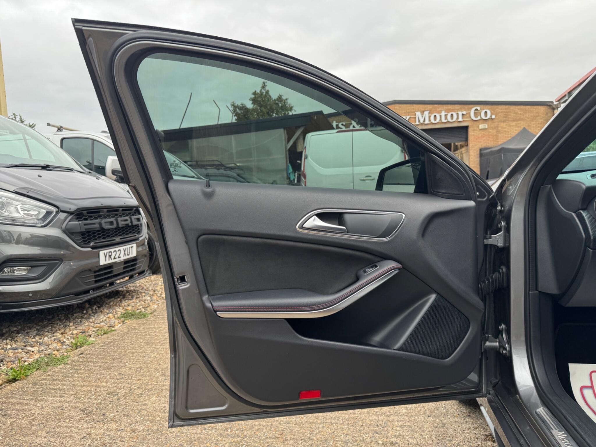 Mercedes-Benz A Class view 34