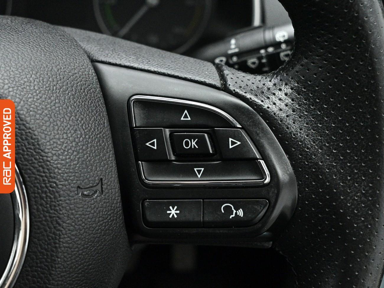 MG ZS view 26