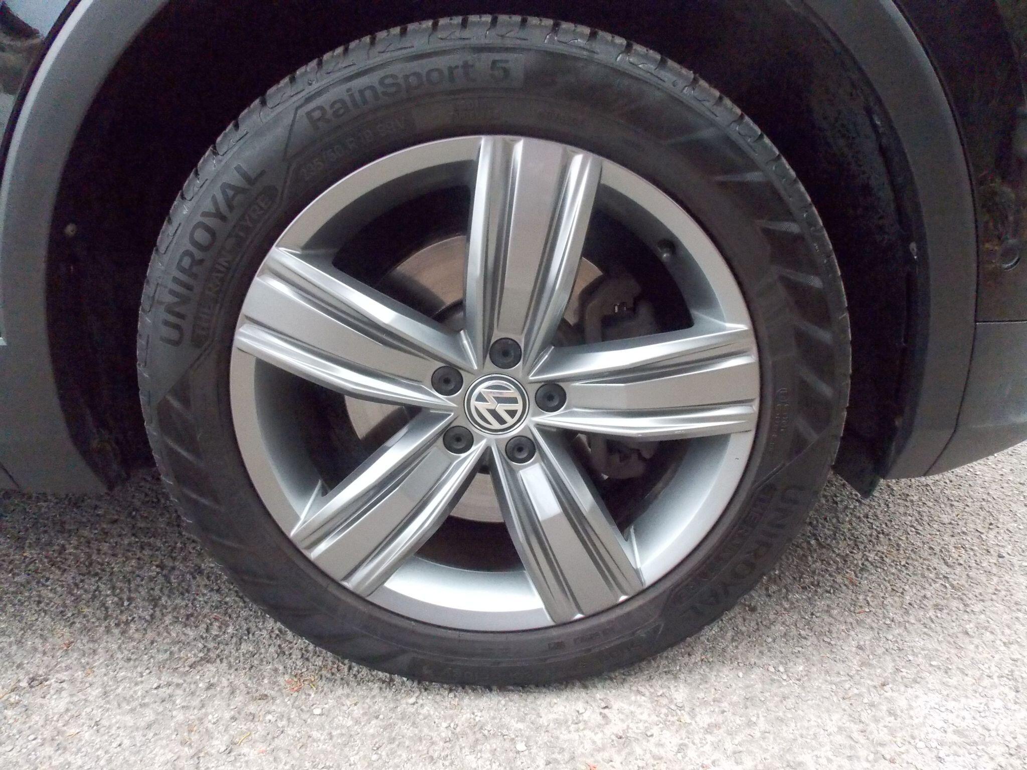 Volkswagen Tiguan view 34