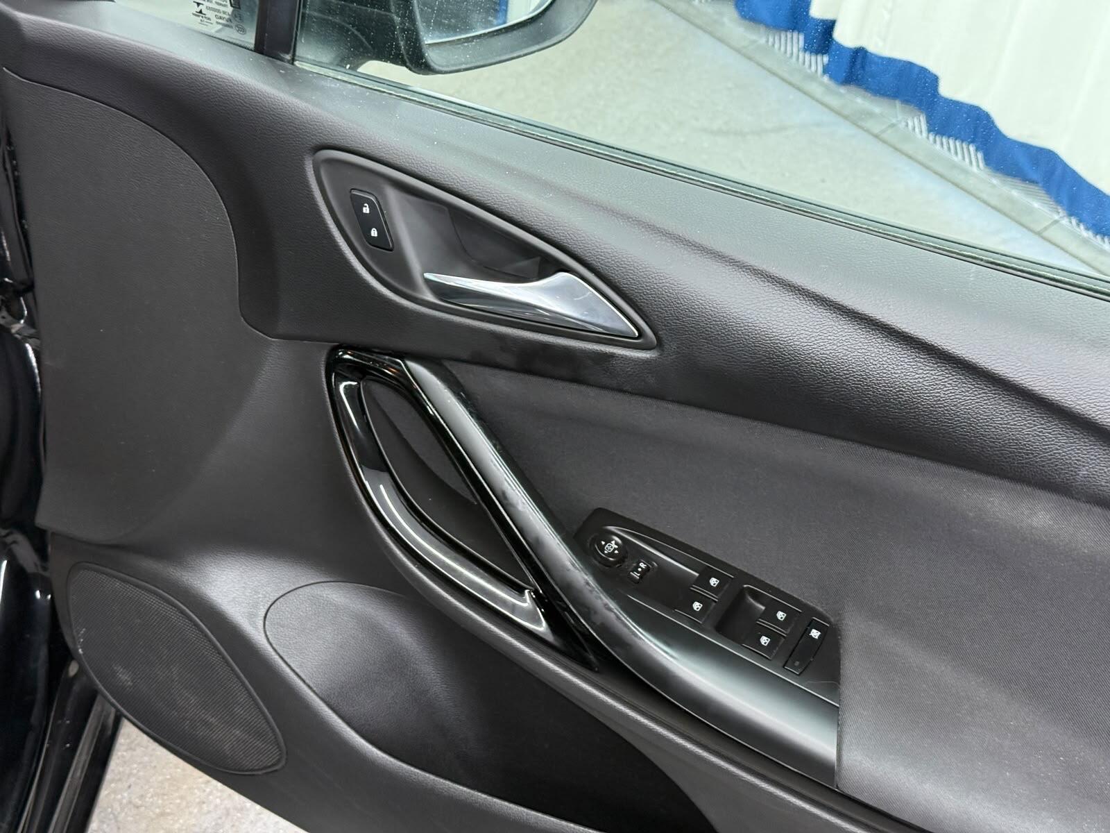 Vauxhall Astra view 48