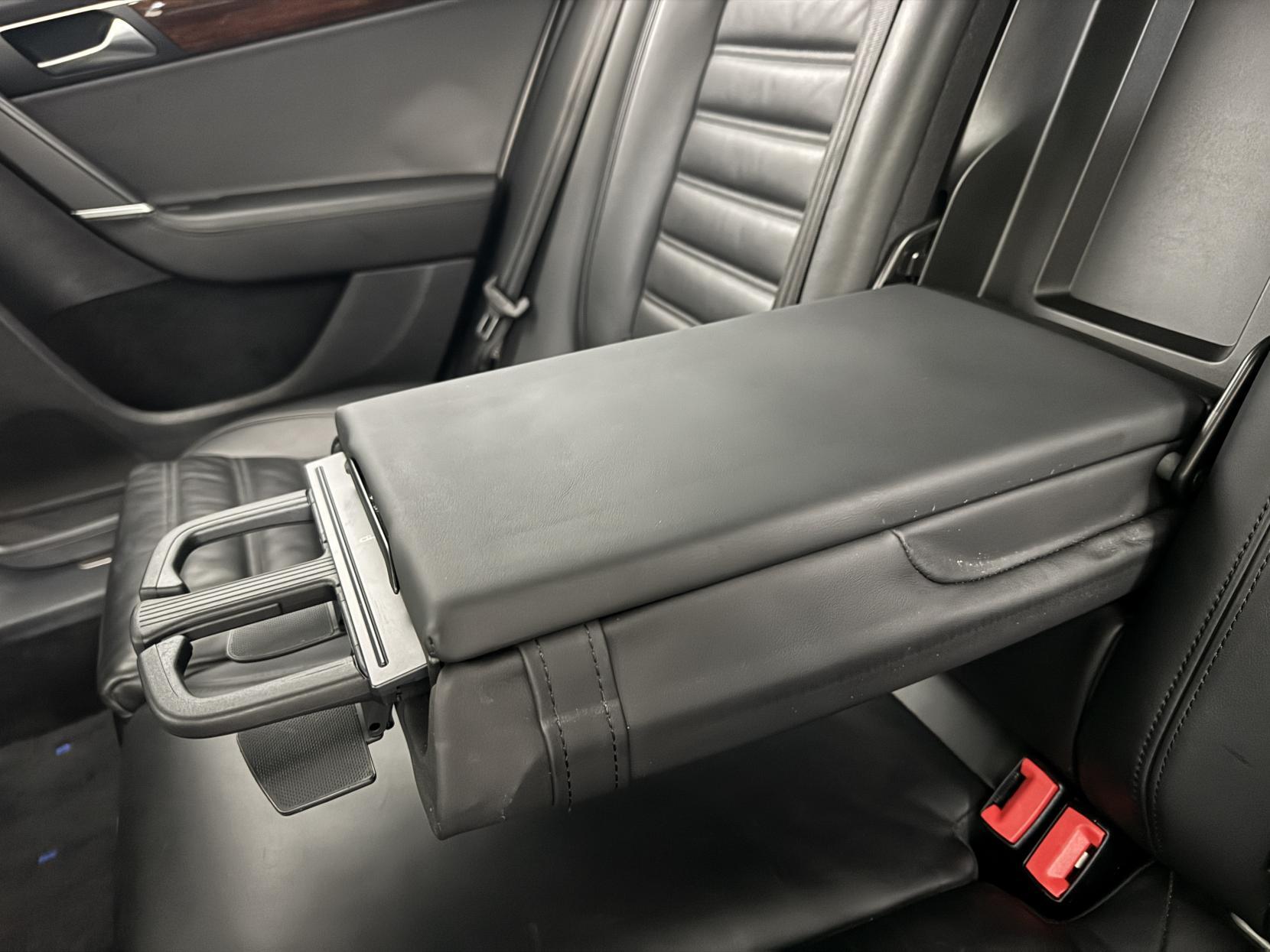 Volkswagen Passat view 70