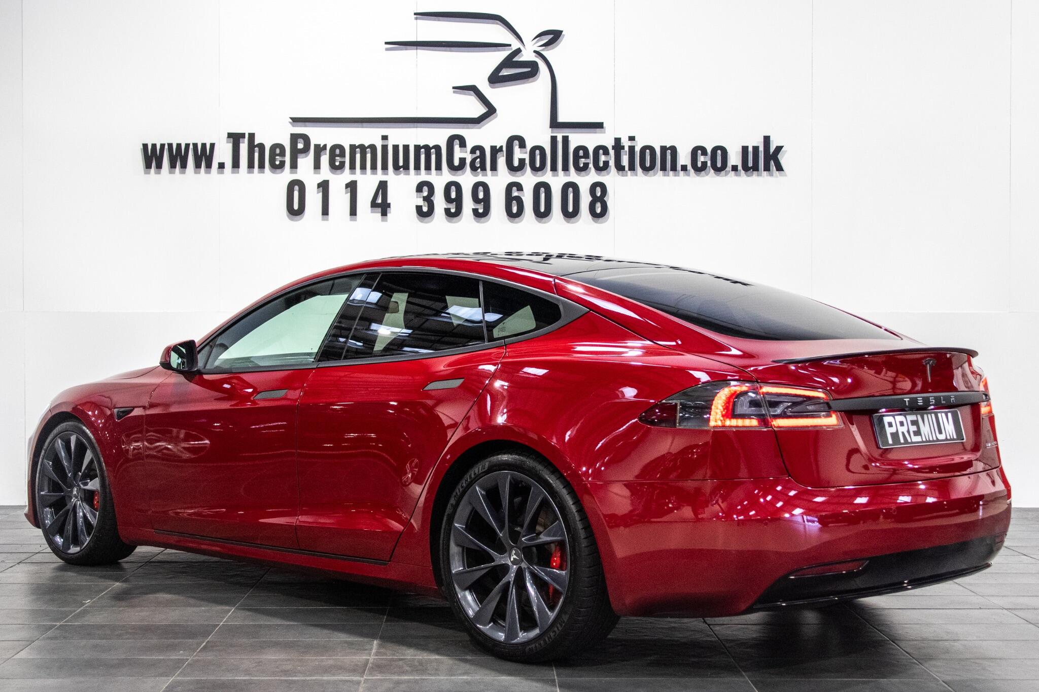 Tesla Model S view 8