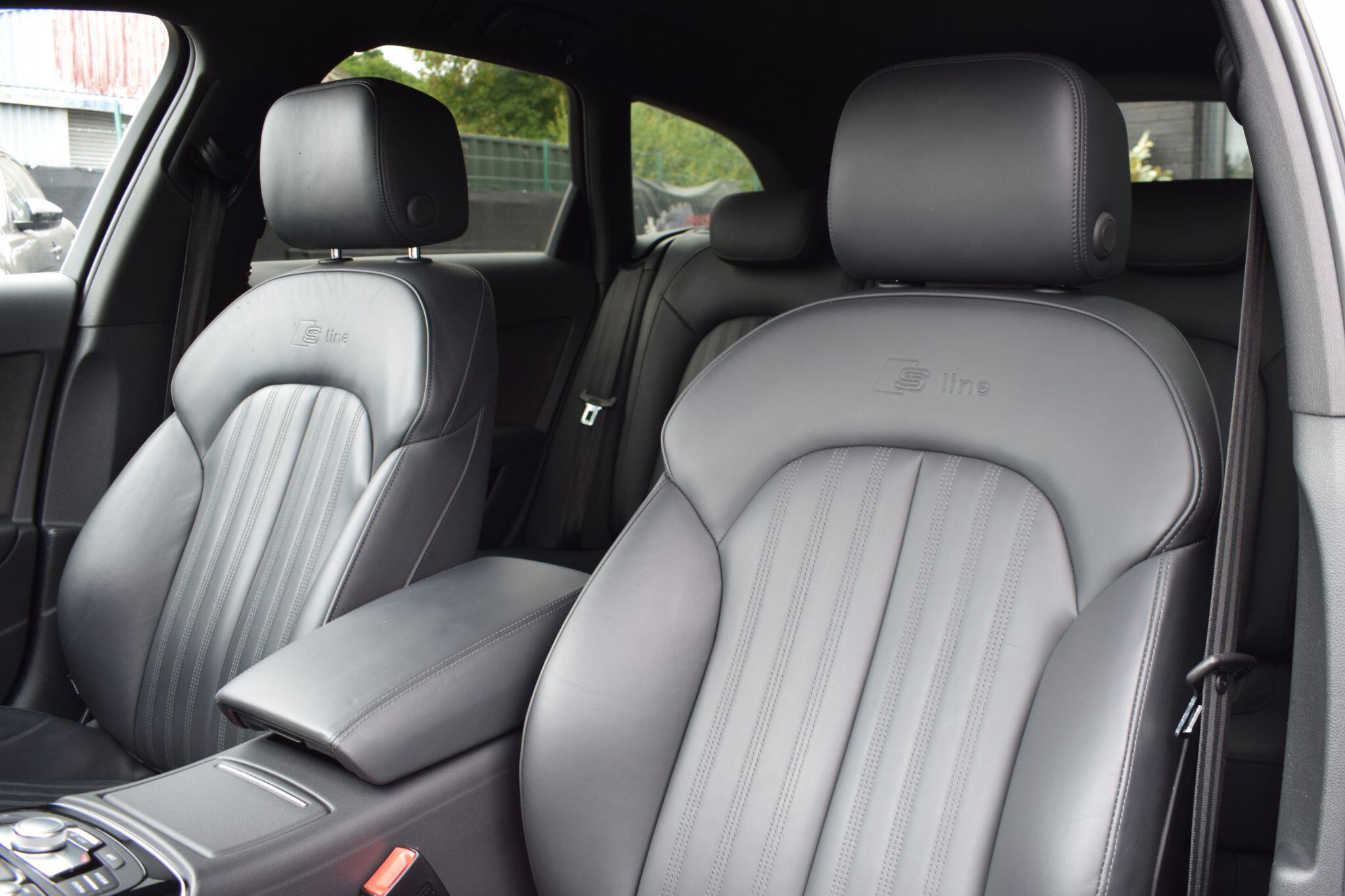 Audi A6 Avant view 8