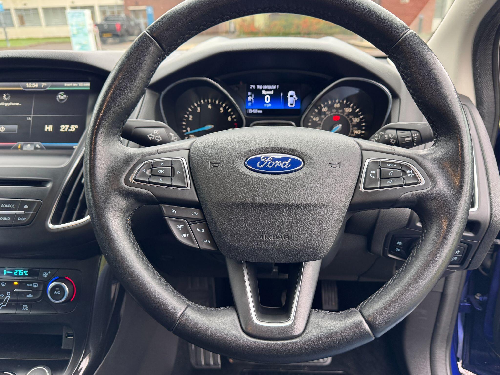 2015 Ford Focus 1.0T EcoBoost Titanium Euro 6 (s/s) 5dr • 75,000 miles image 14