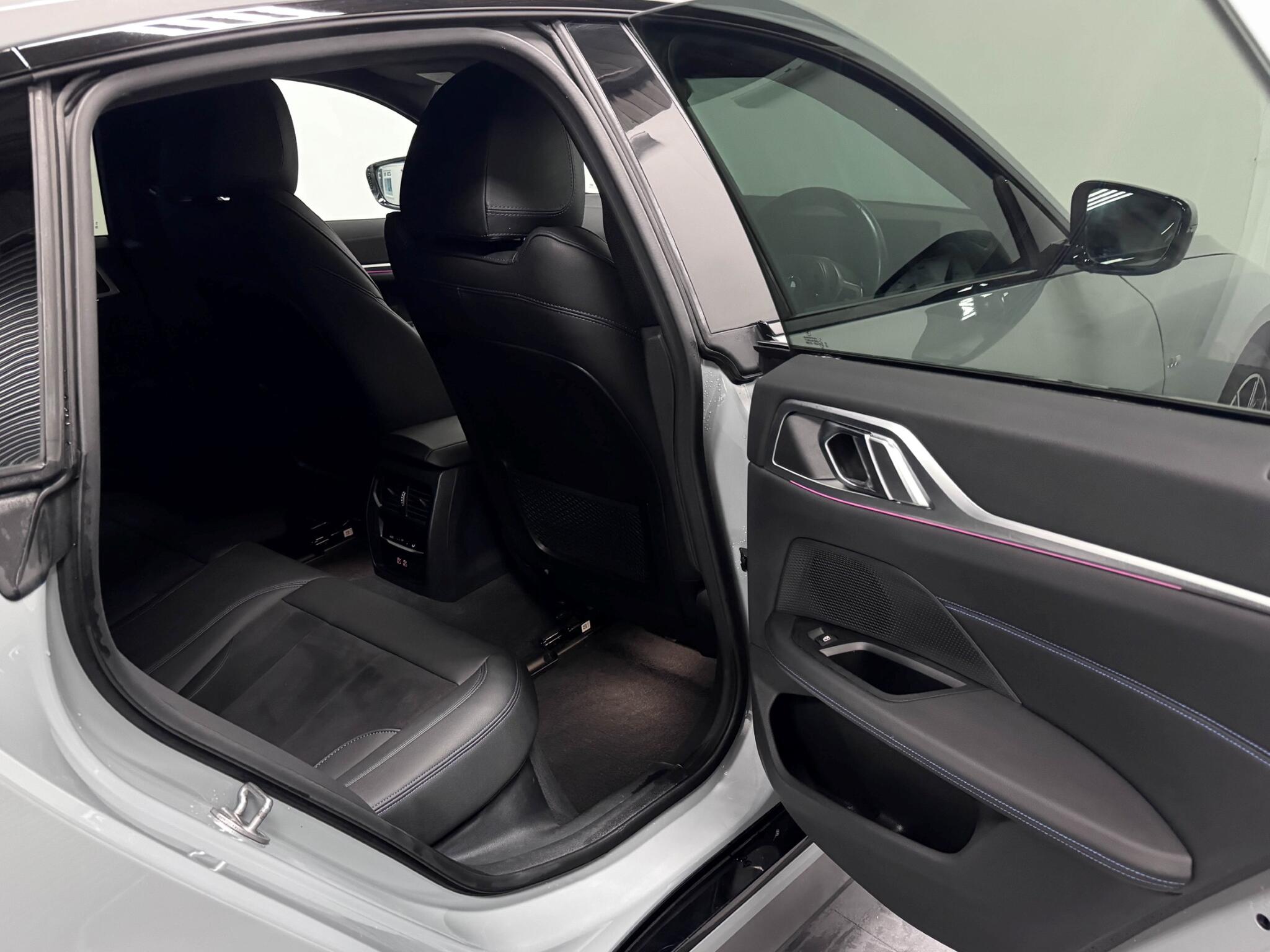 BMW I4 view 27