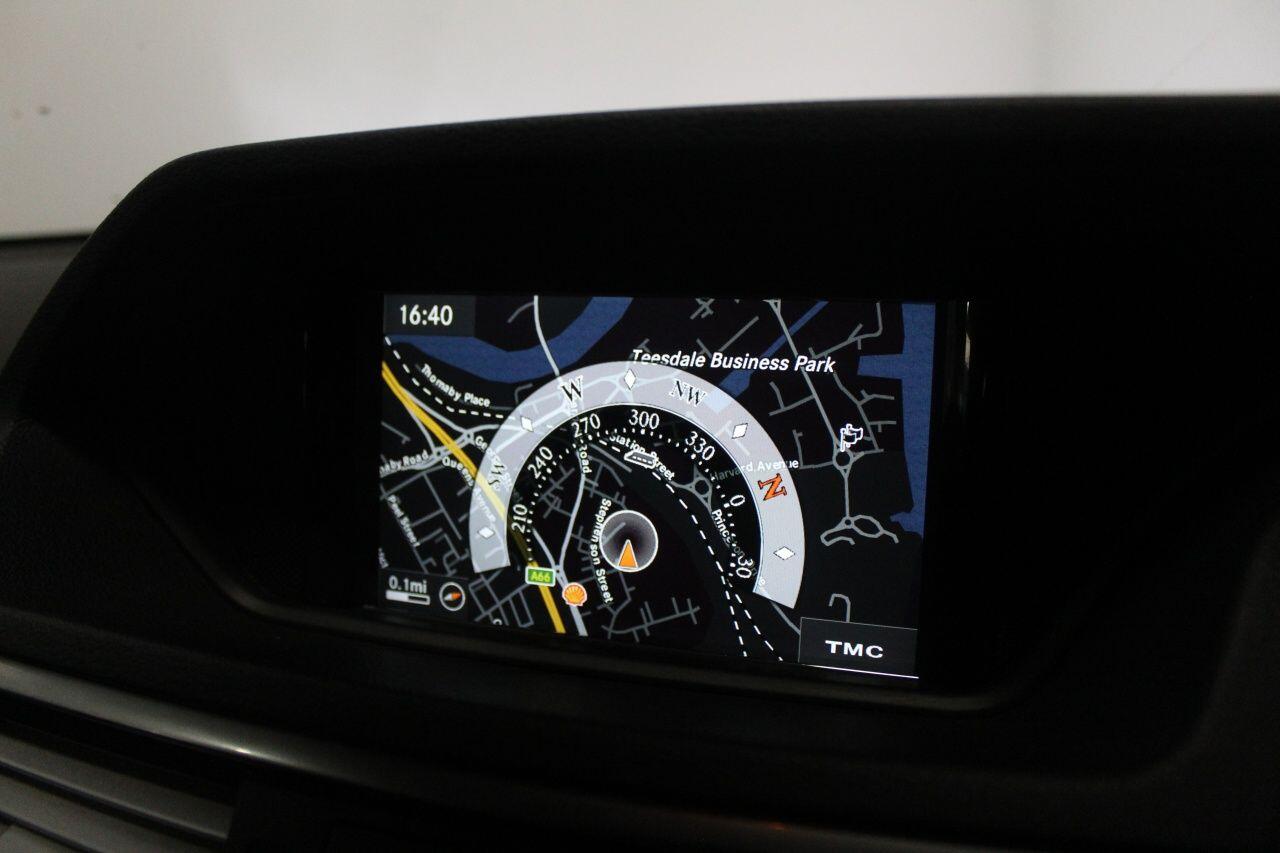 Mercedes-Benz E-Class view 37