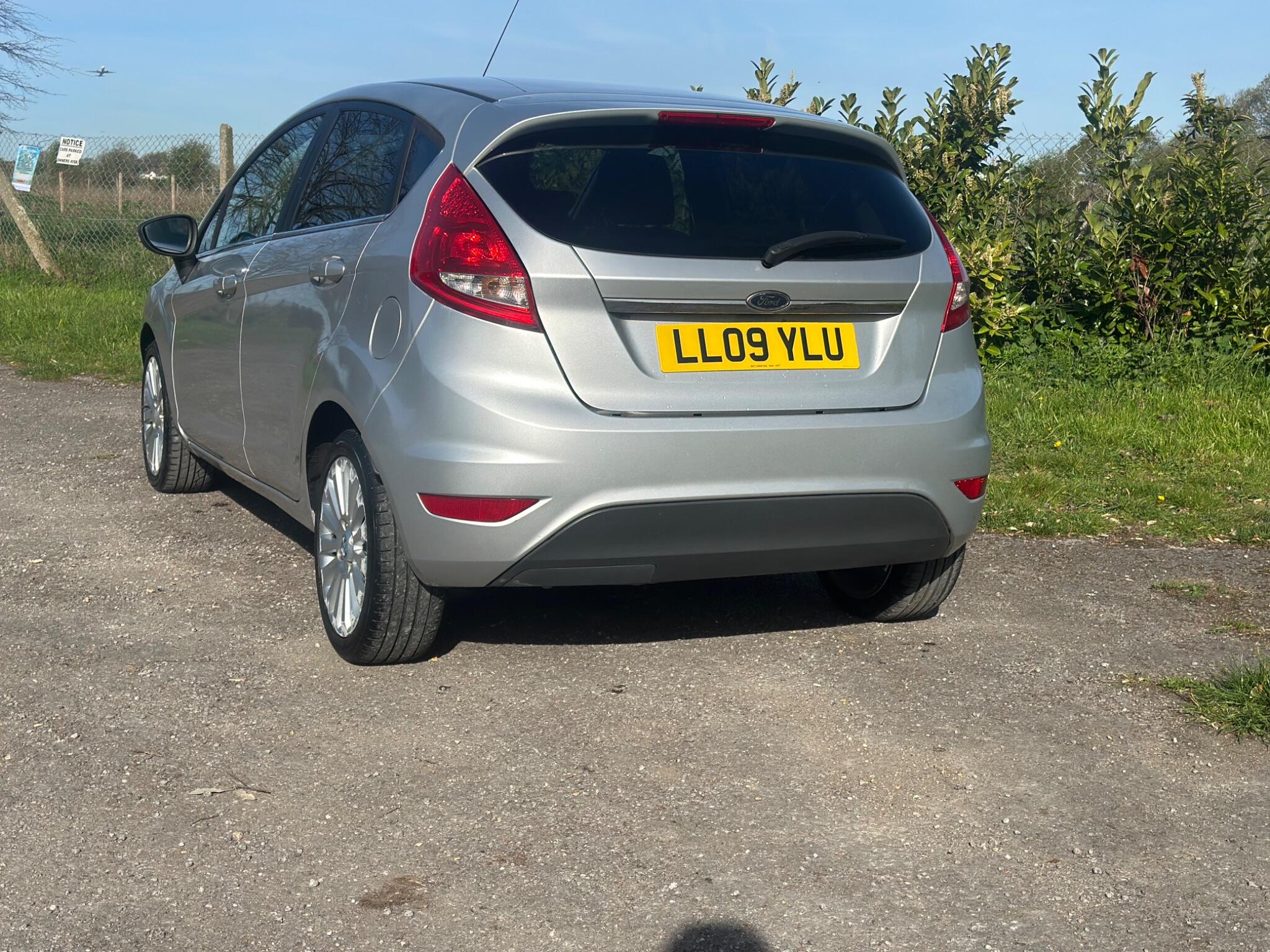 Ford Fiesta view 4