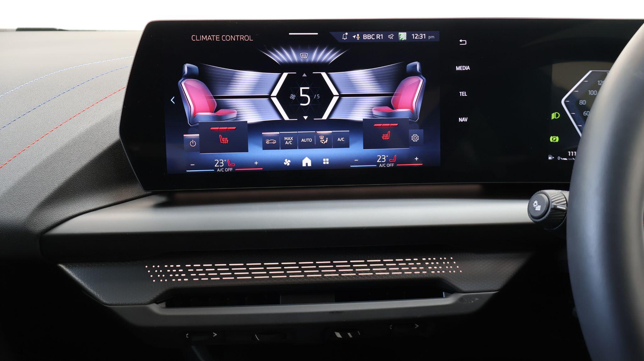 BMW 1 Series view 35