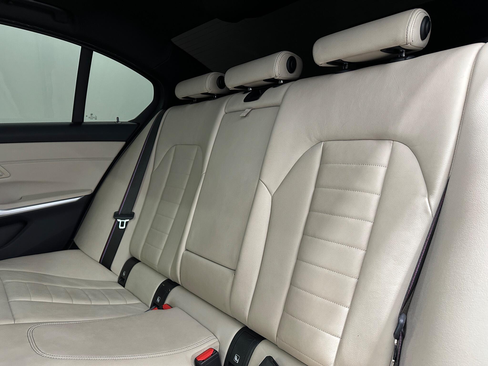 BMW 3 Series view 41