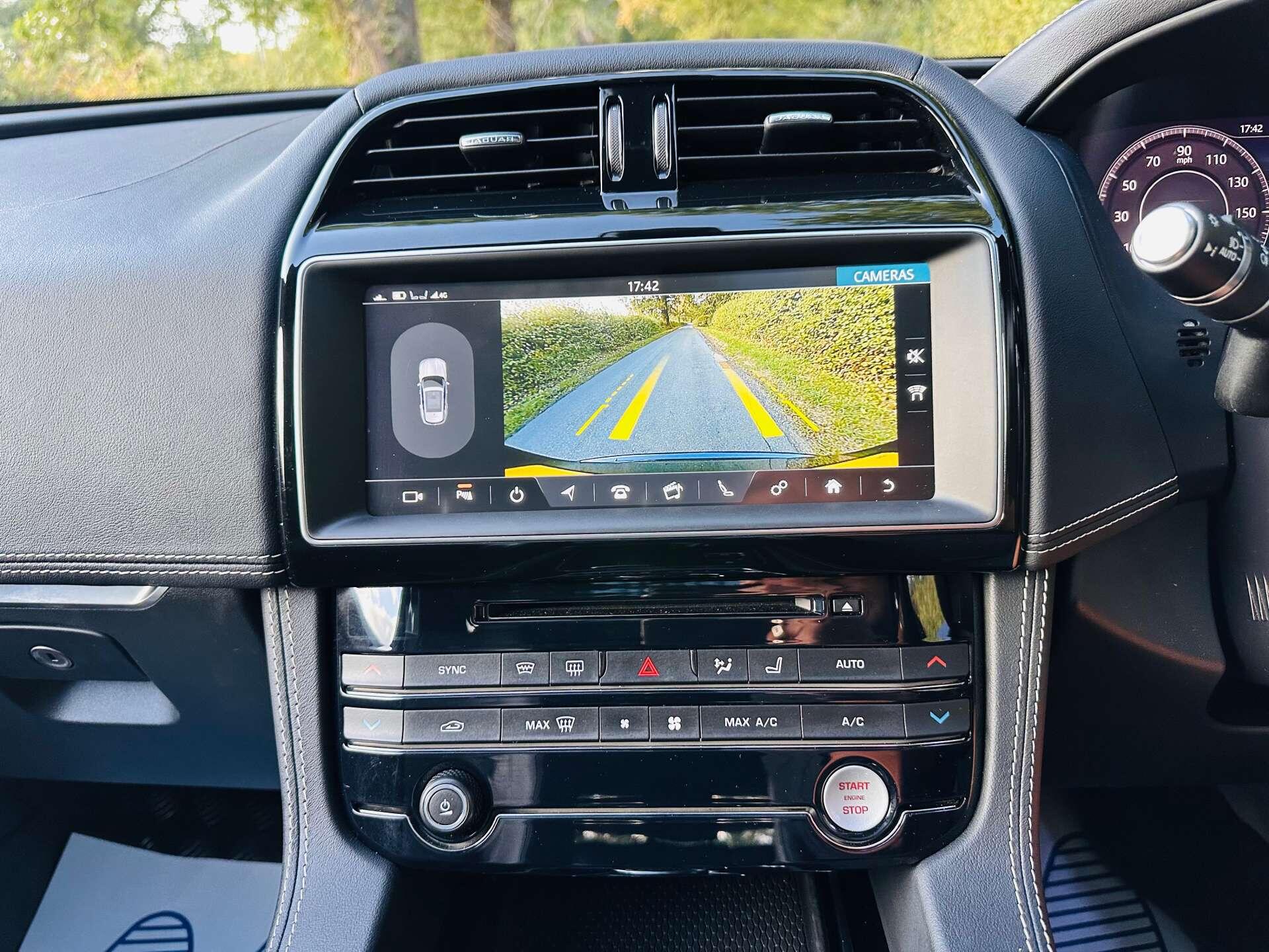 Jaguar F-Pace view 15