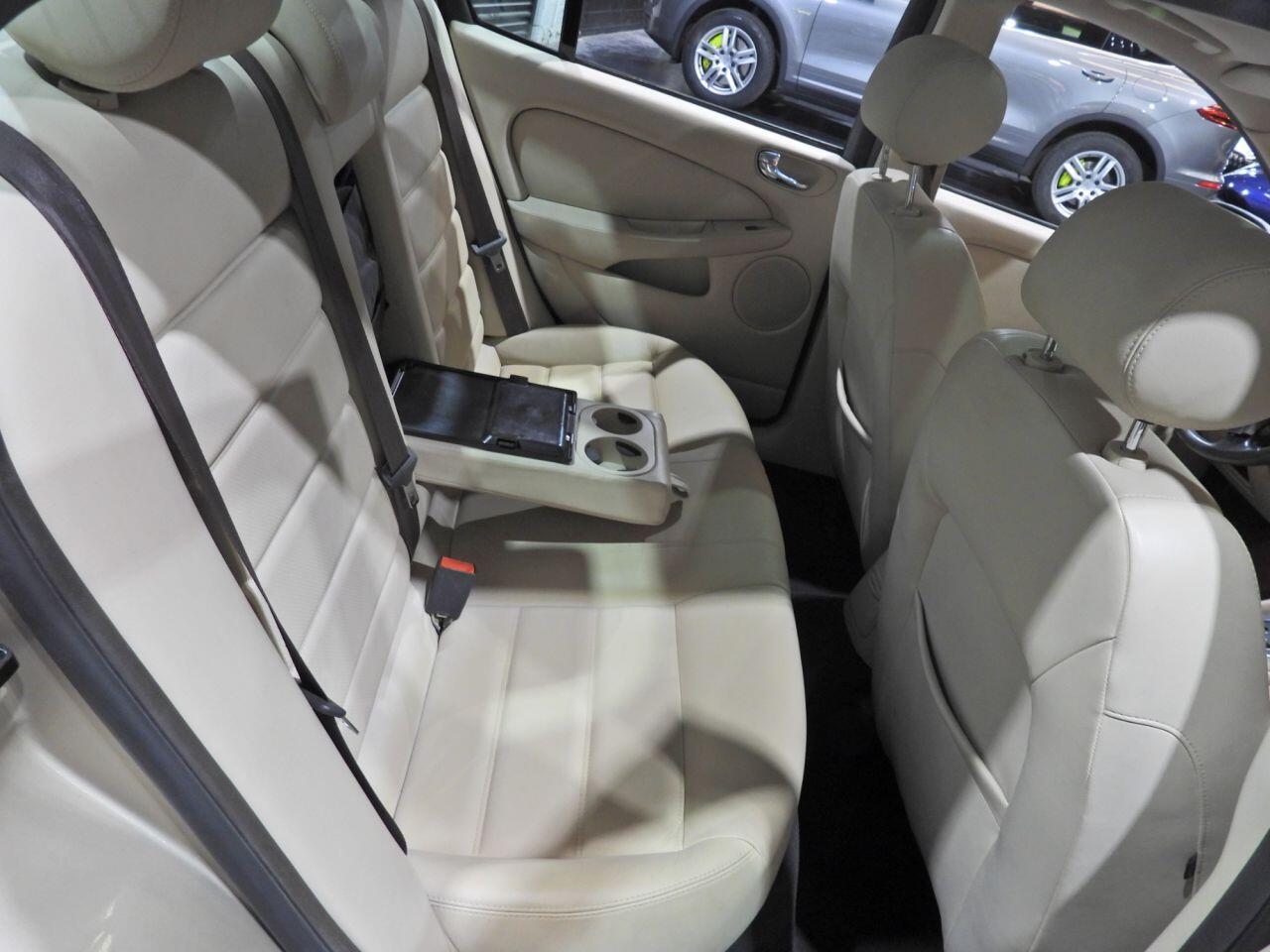 Jaguar X-Type view 22