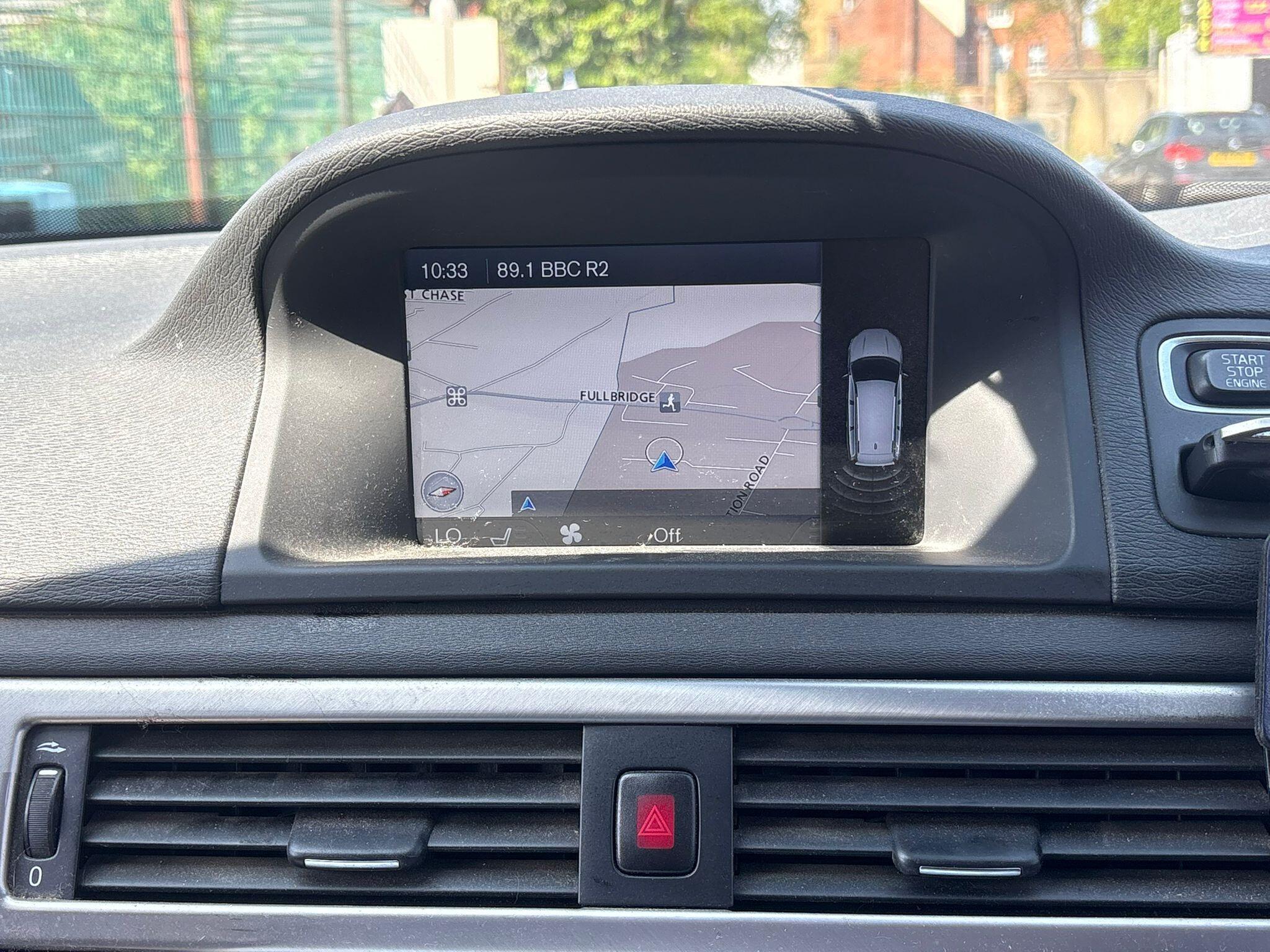 Volvo V70 view 27