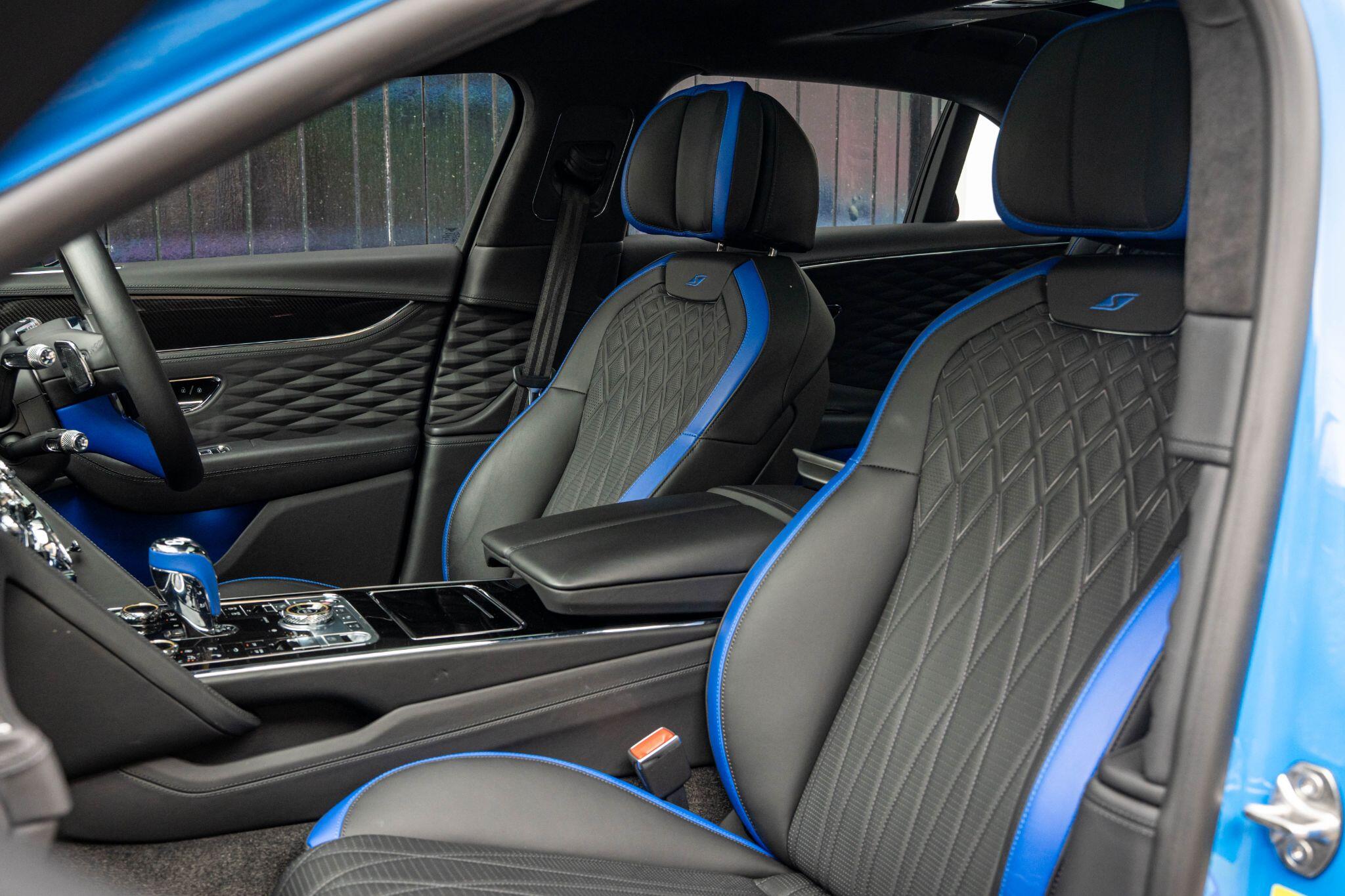 Bentley Flying Spur view 44