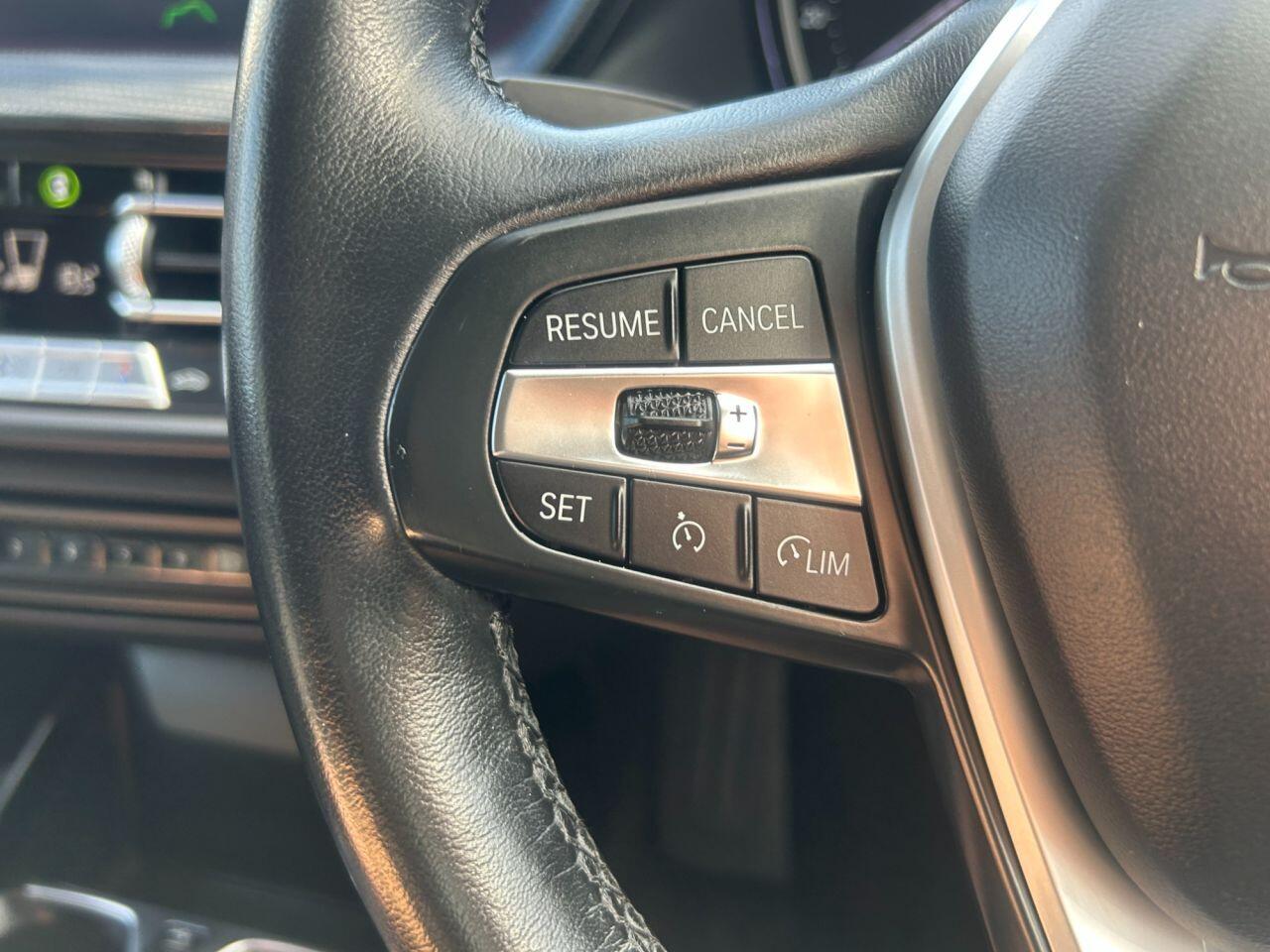 BMW 1 Series view 18