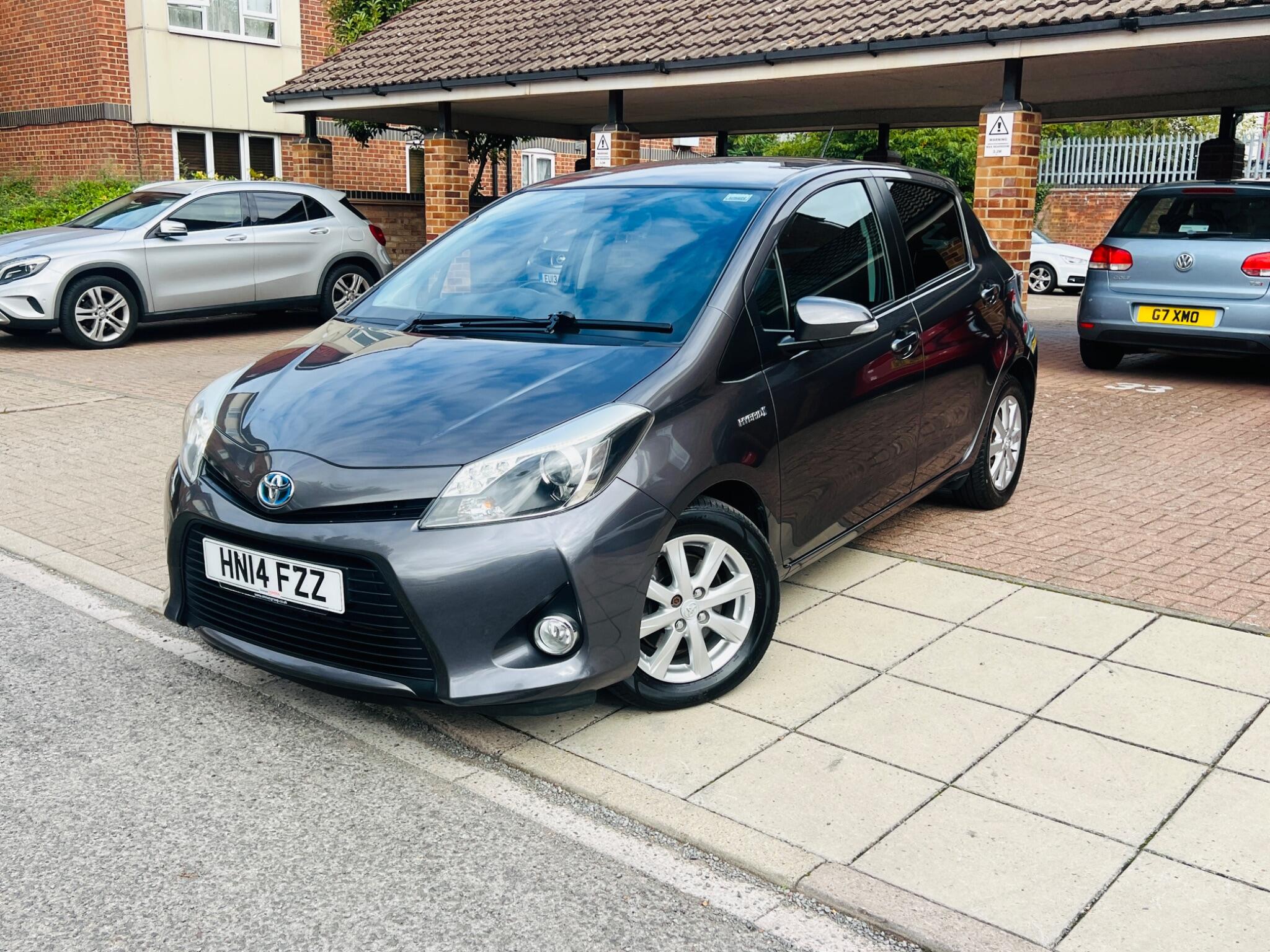Toyota Yaris view 14