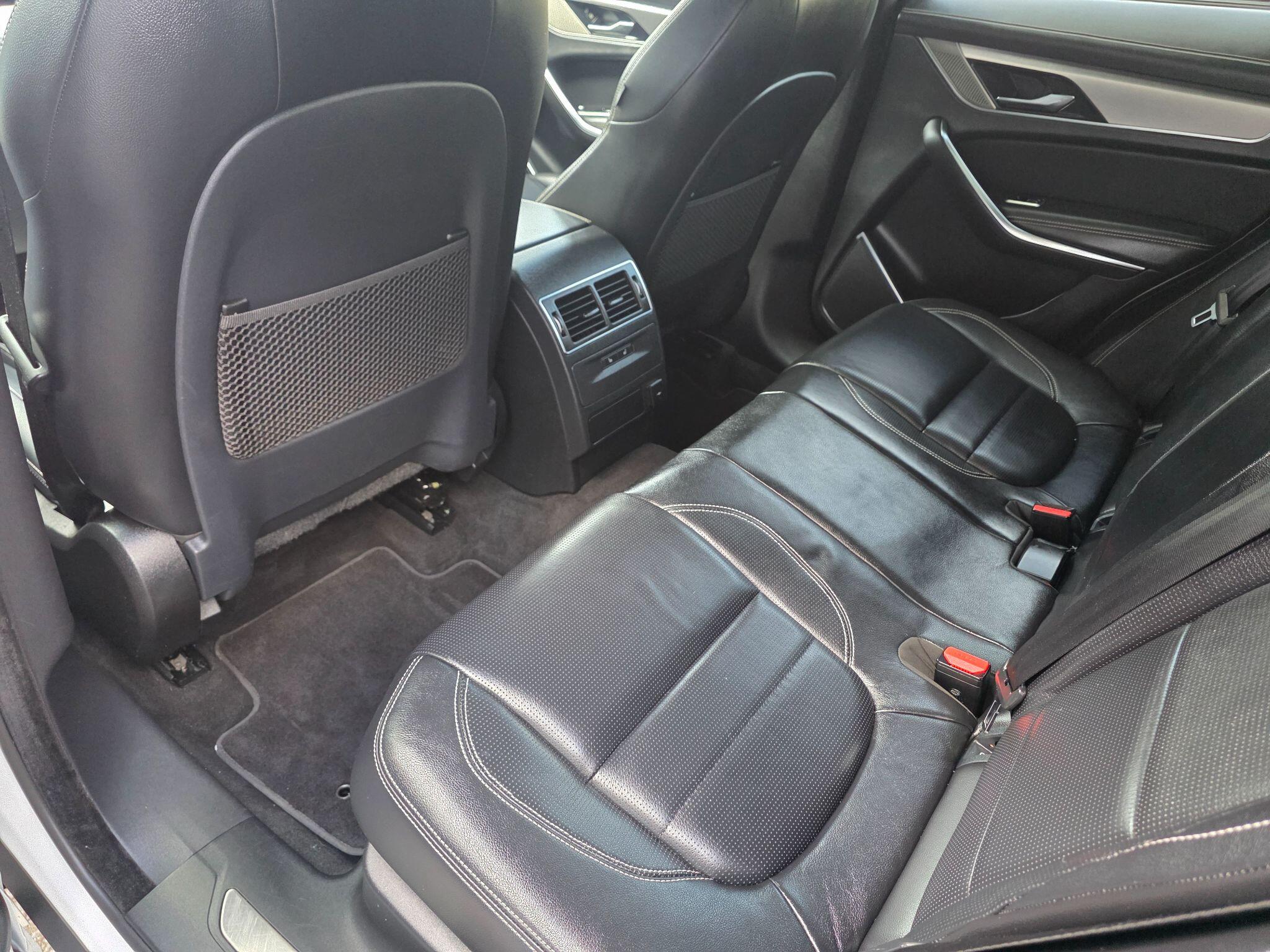 Jaguar F-Pace view 19