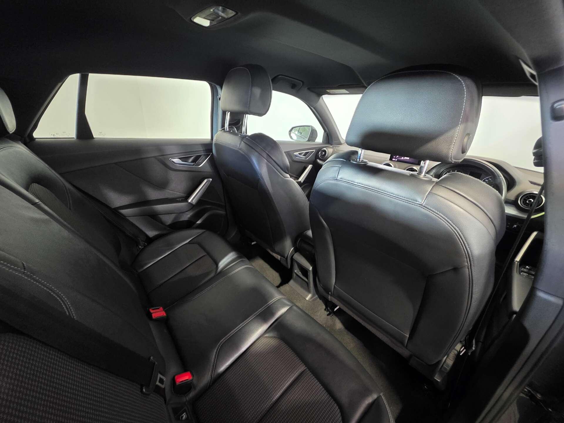 Audi Q2 view 41