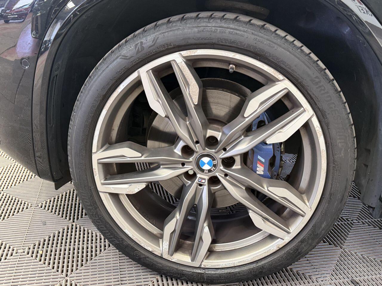 BMW X4 view 22