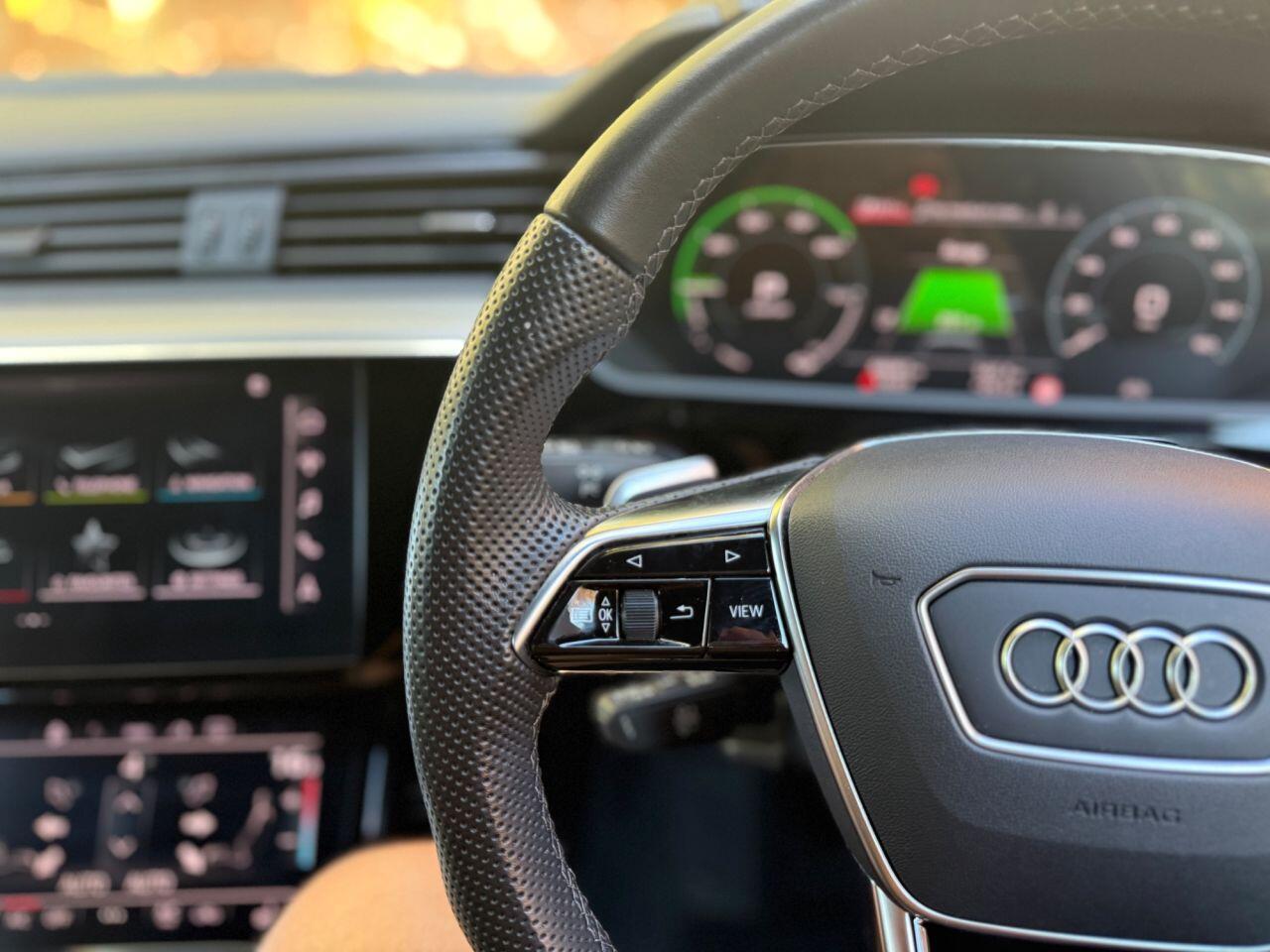 Audi Q8 E-Tron view 22