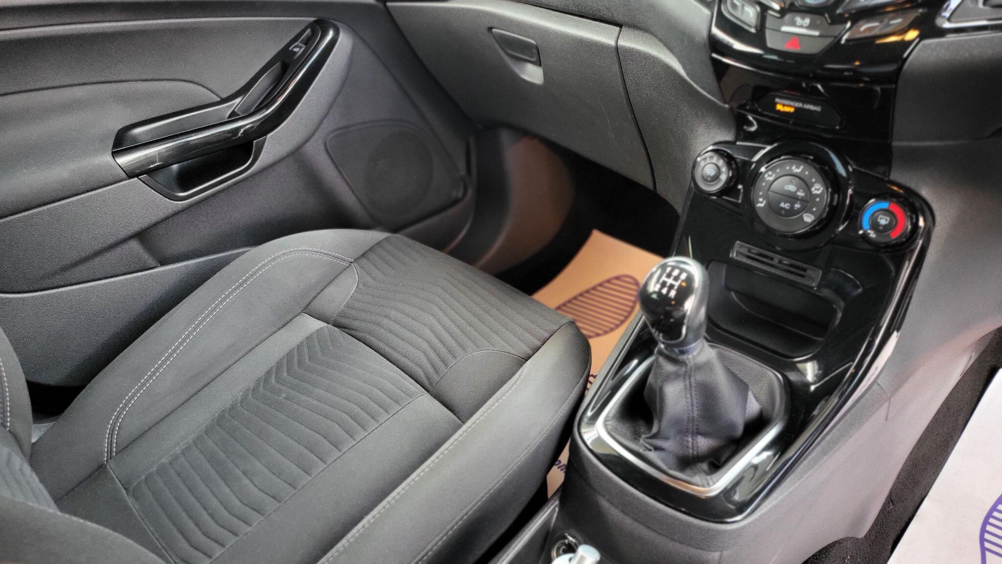 Ford Fiesta view 31