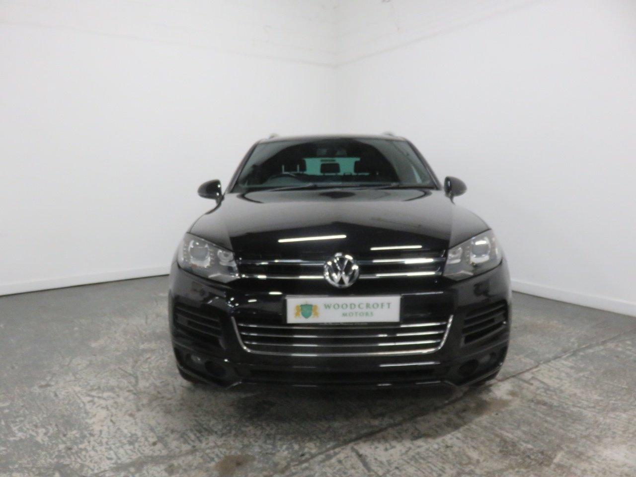 Volkswagen Touareg view 13