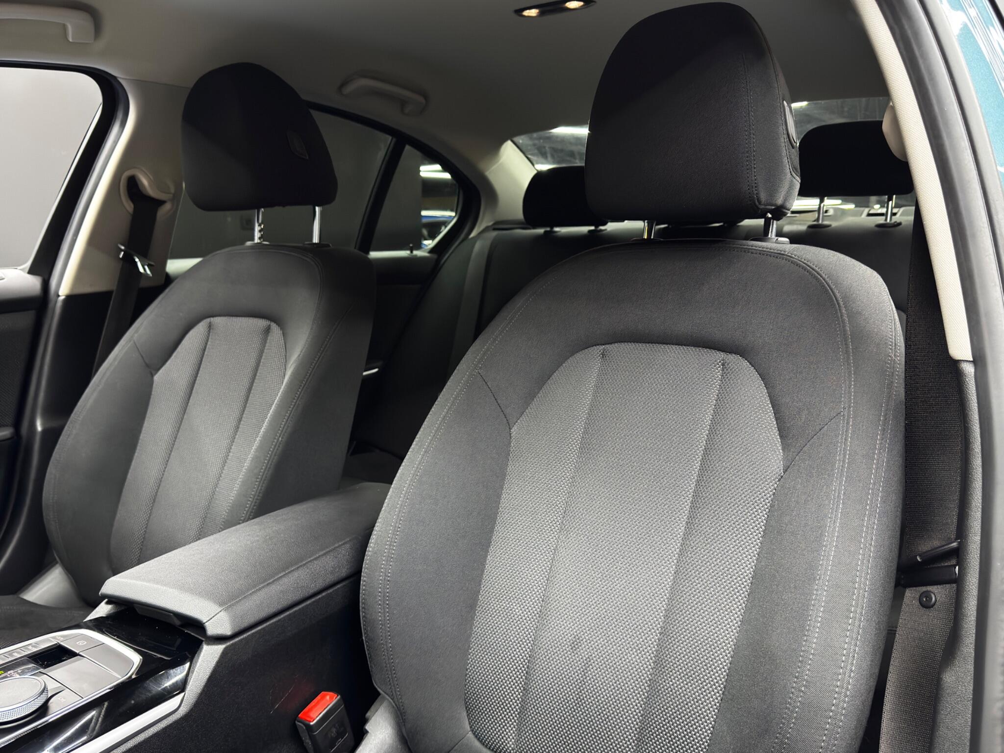 BMW 3 Series view 13