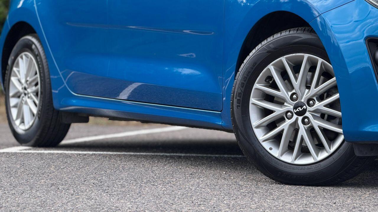 Kia Rio view 7