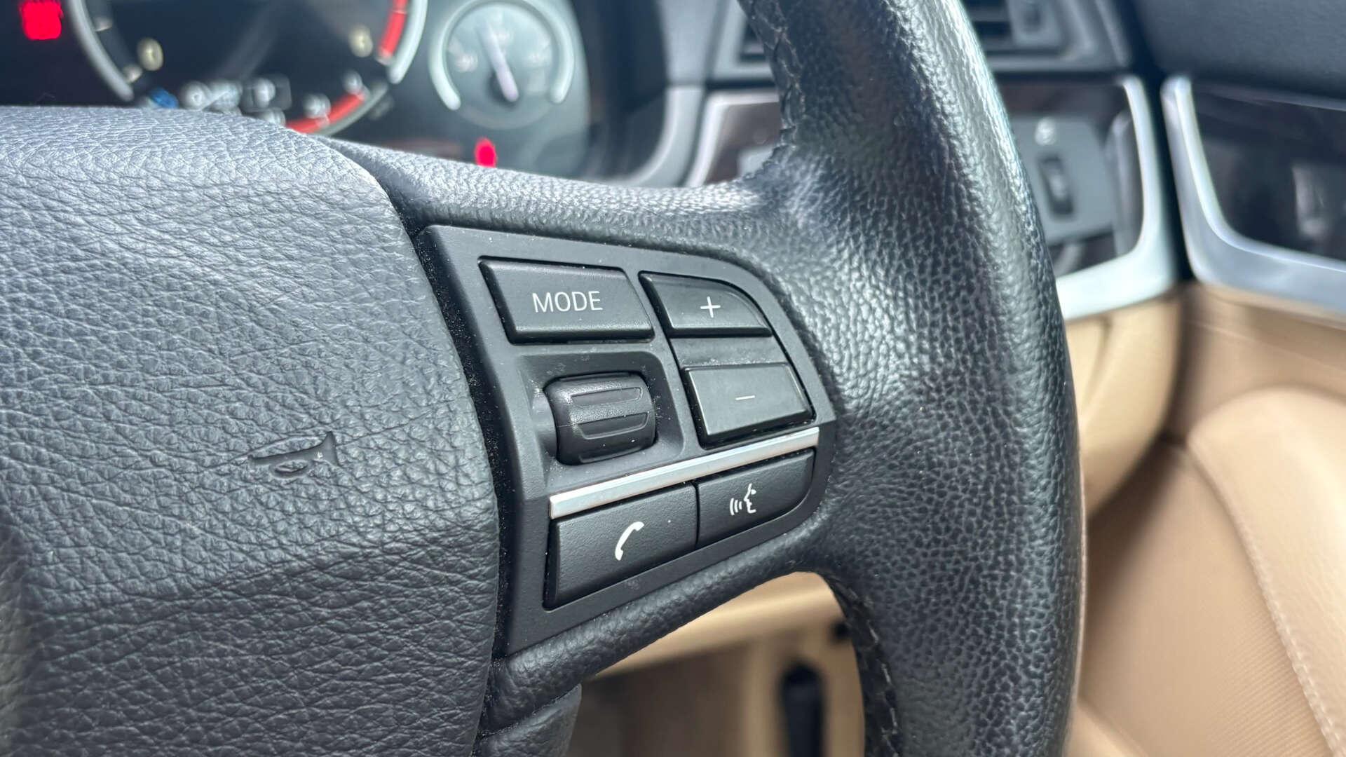 BMW 5 Series view 18