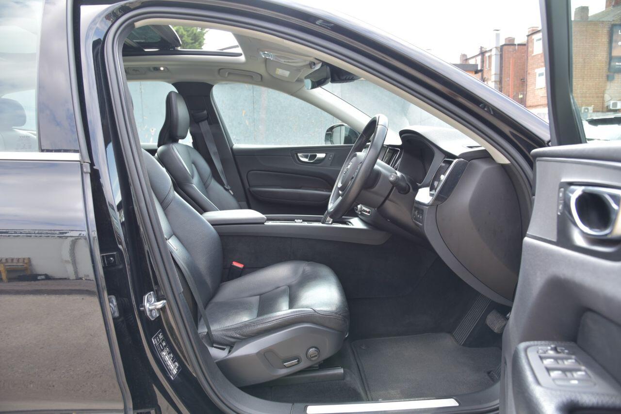 Volvo XC60 view 22