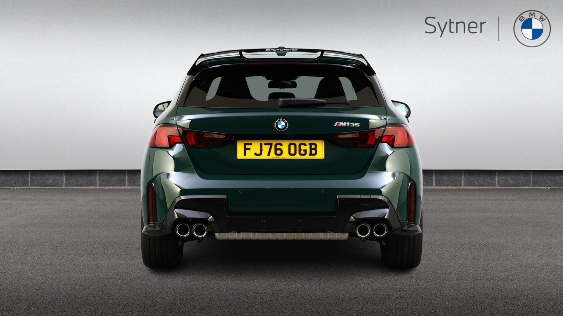 BMW 1 Series view 15