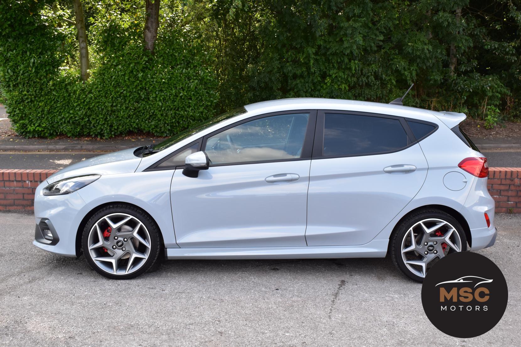 Ford Fiesta view 9
